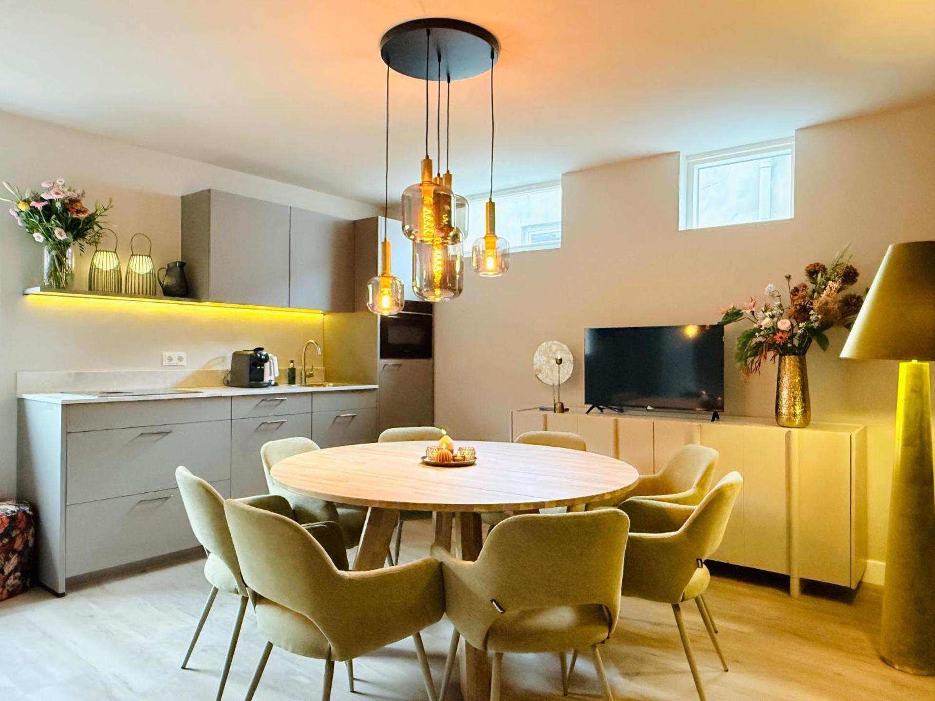 De Baronie - In de winkelstraat