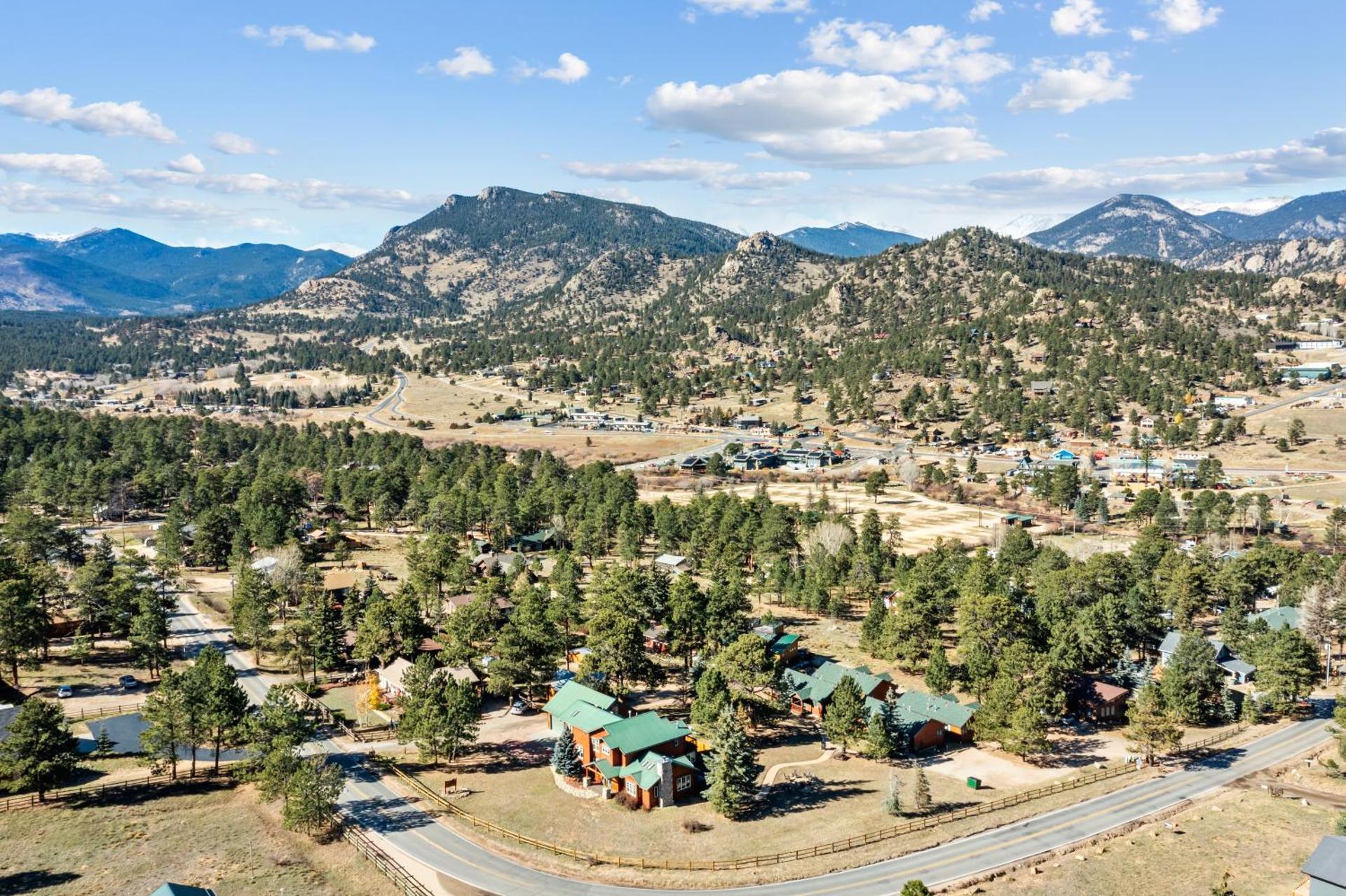 Mountain Shadows Resort