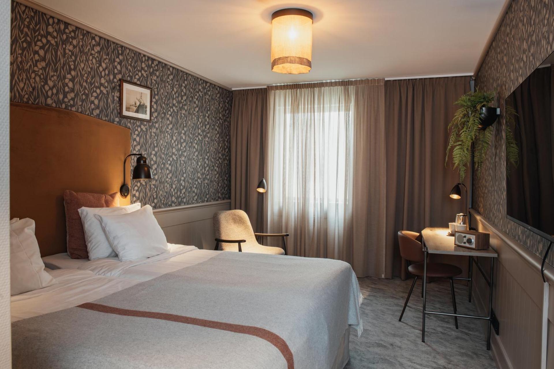 Photo of the whole room