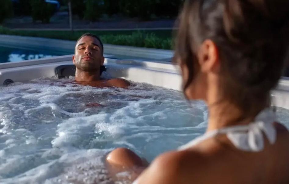 Forest Sweet Retreat Hot Tub & Wood Fired Sauna