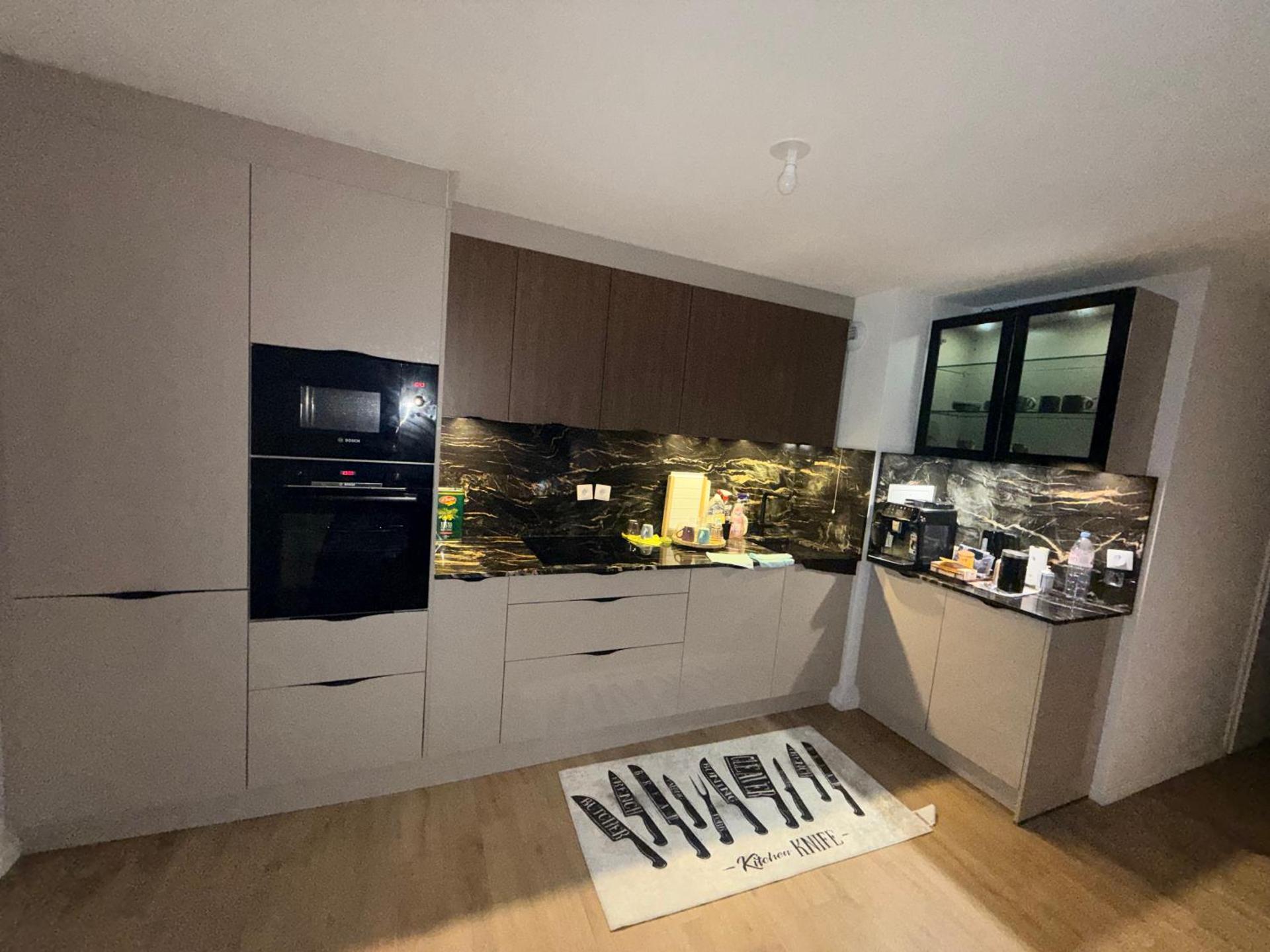 Chambre privée , dans un 4 pièces , avec SDB privative