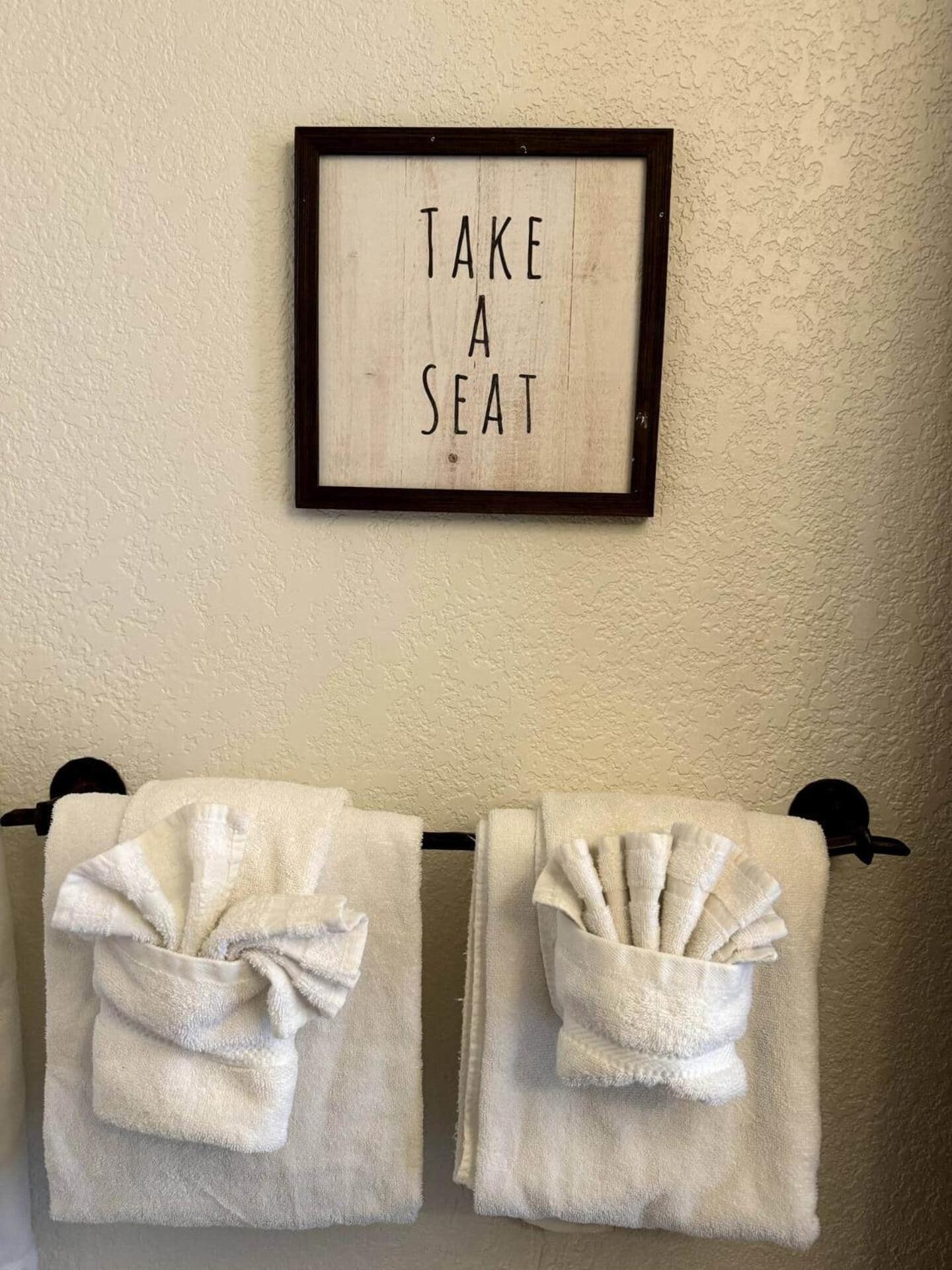 The Loose Moose Lodge #8 at Downtown Grand Lake