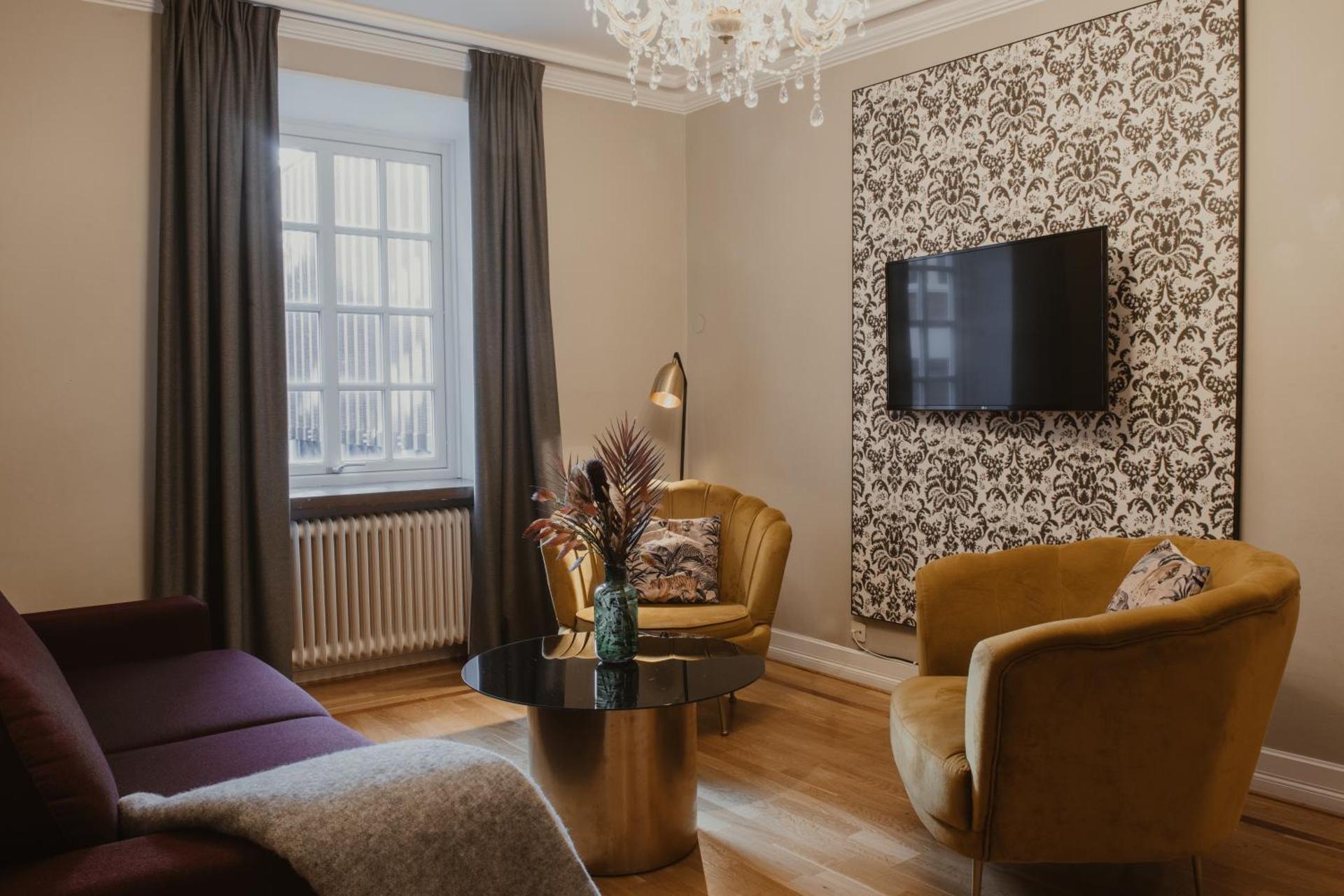 Photo of the whole room