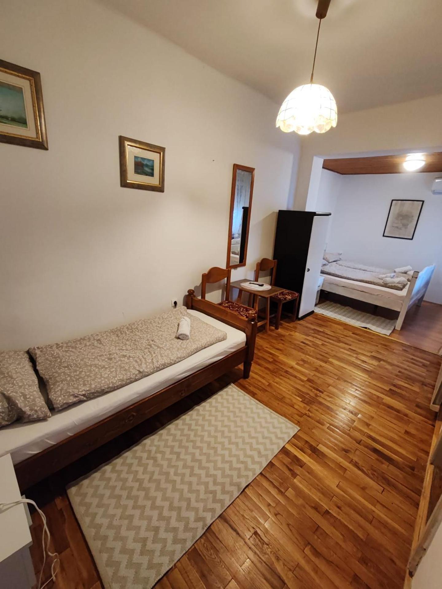 Sobe Đakovački vezovi