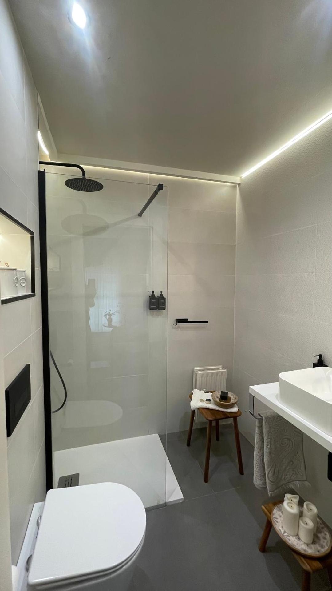 Estilosa casa golf suites