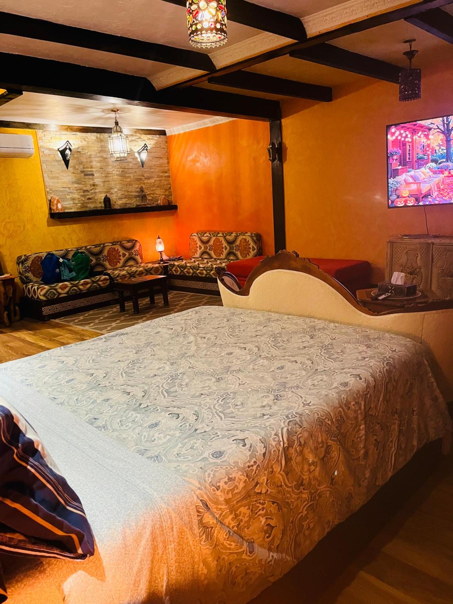 Photo of the whole room