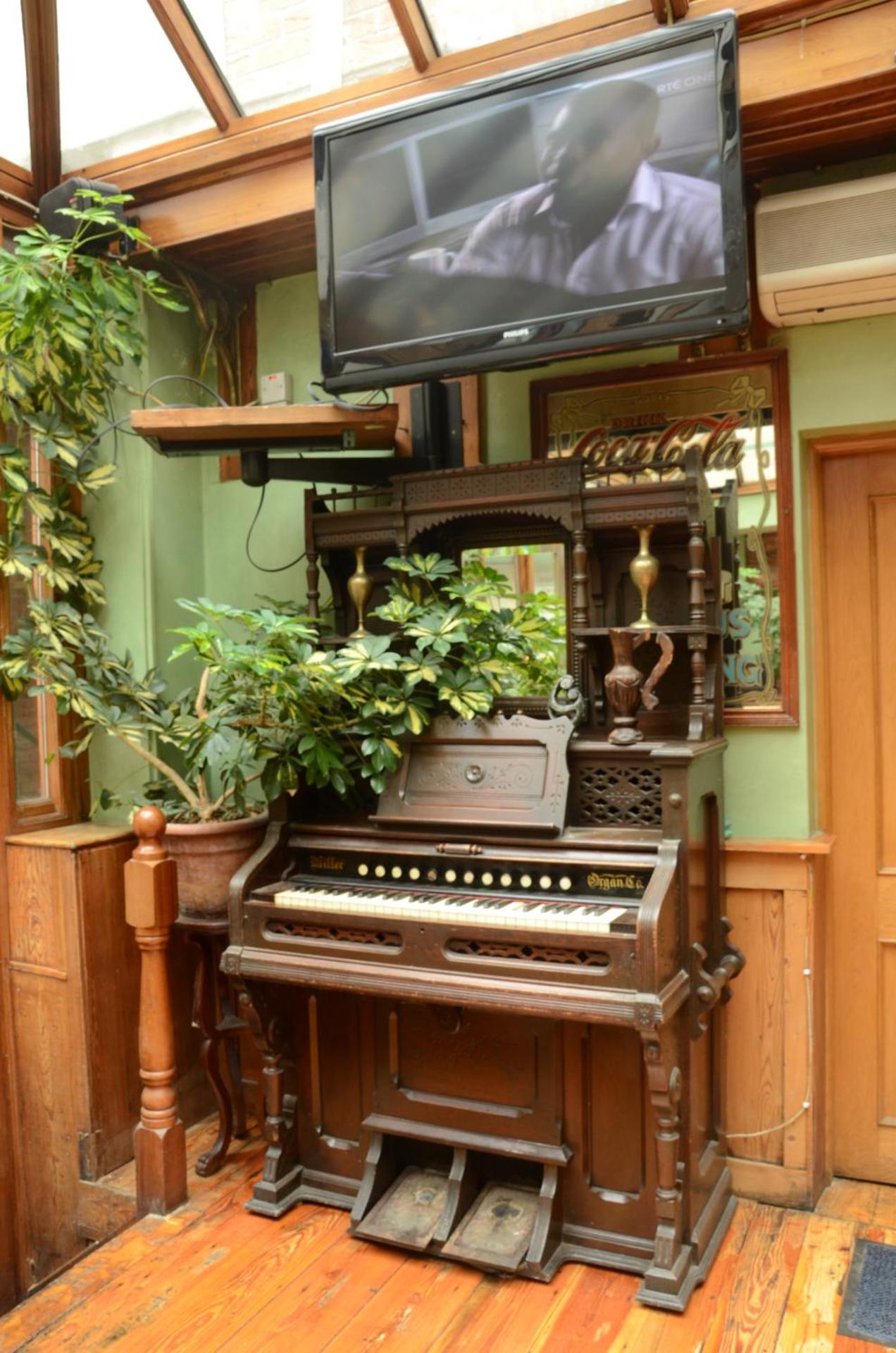 Restaurant/places to eat