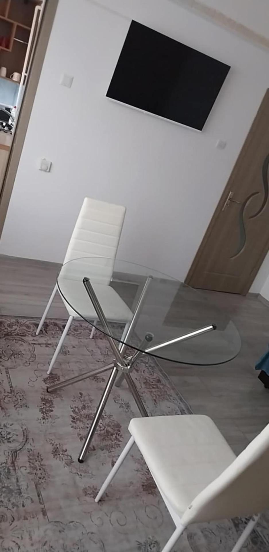 Garsoniera,,La Gigea"