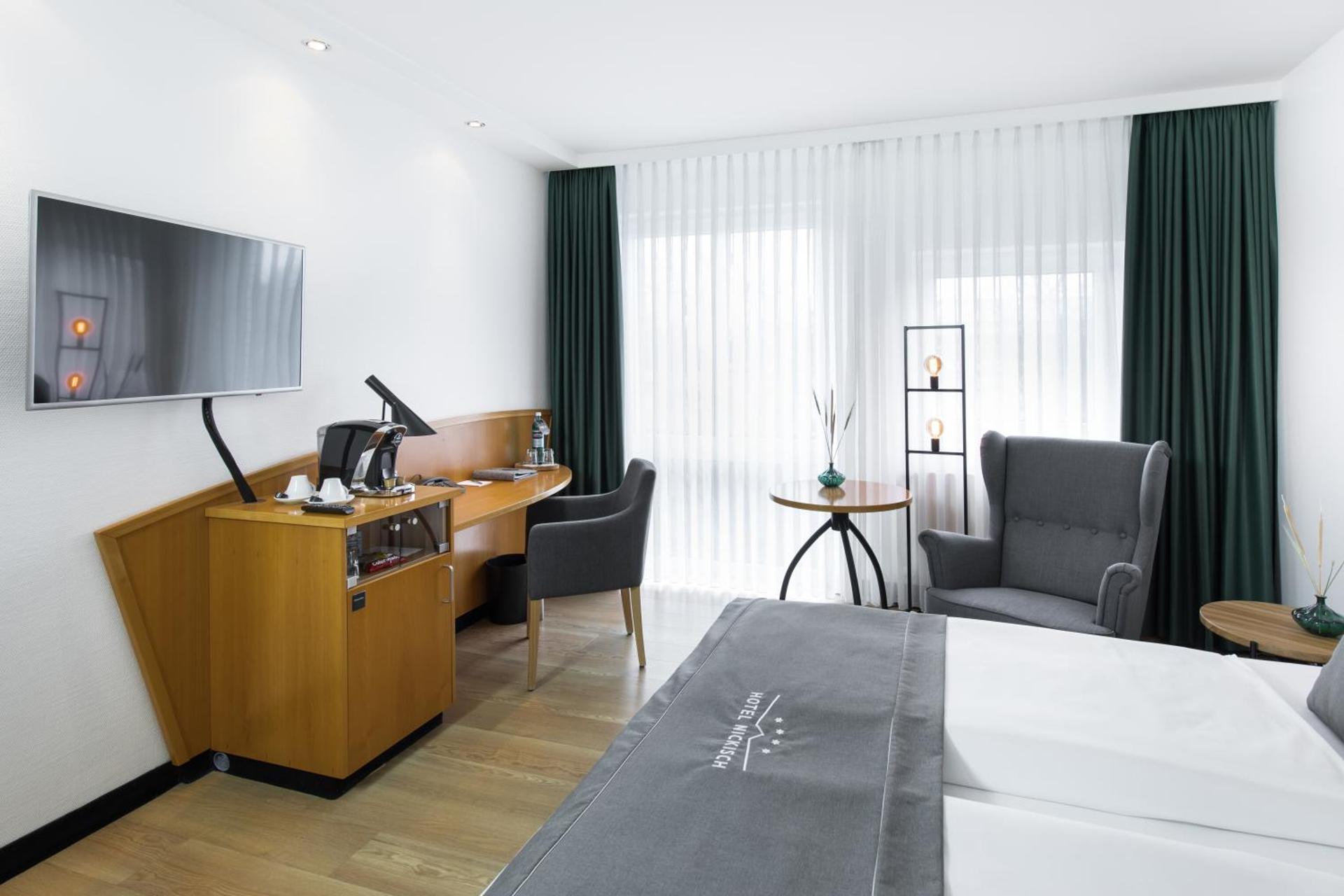 Photo of the whole room