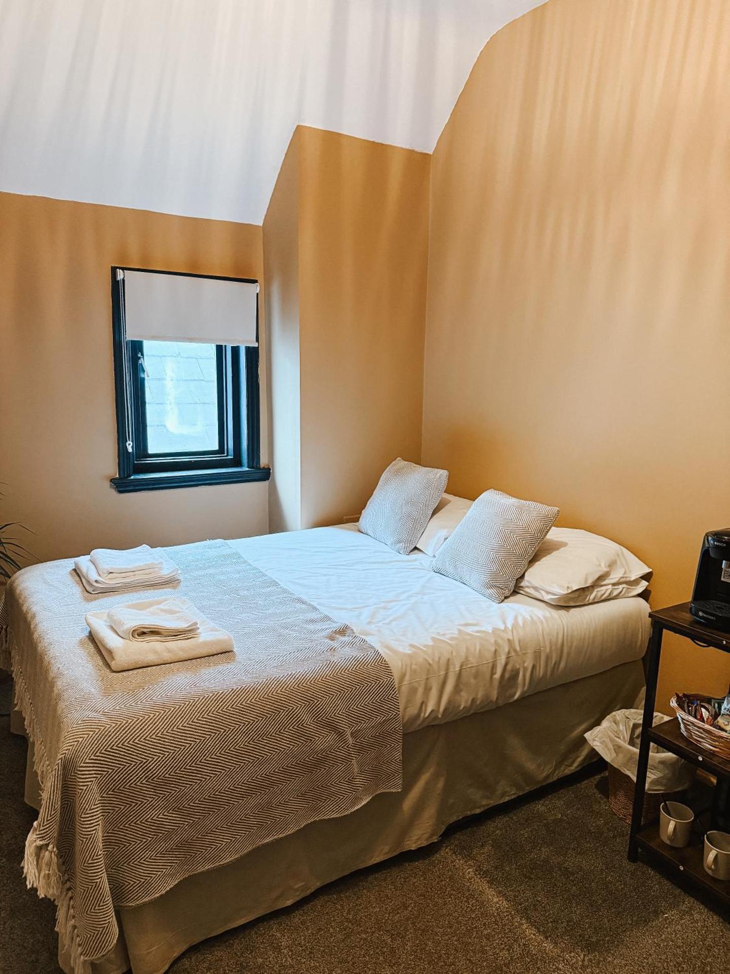 Double Room with Private External Bathroom