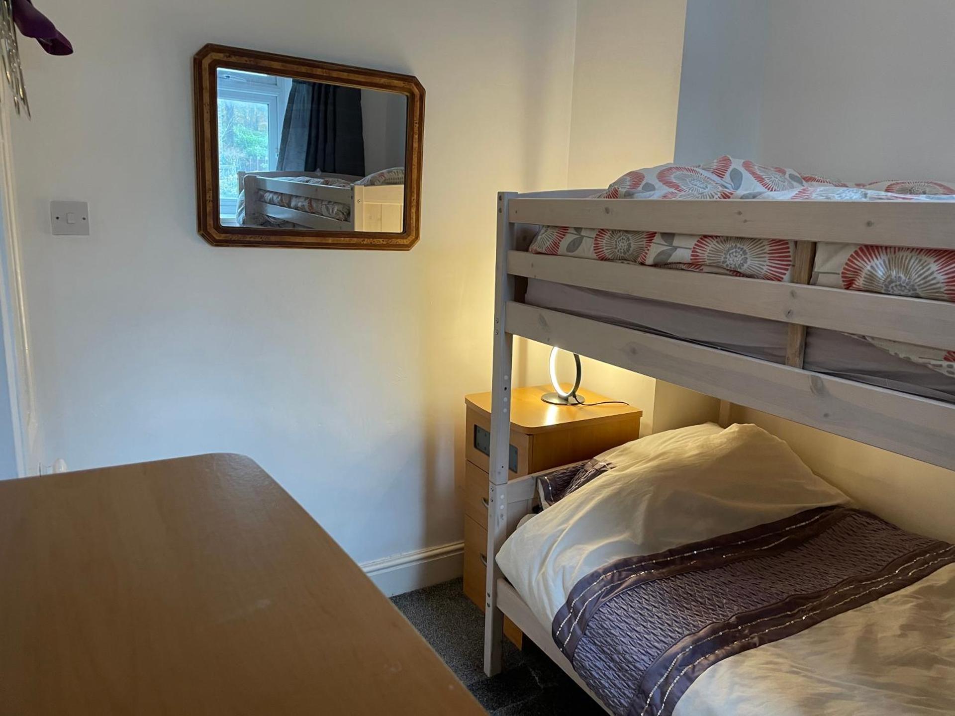 Apartment close to Pavilion gardens