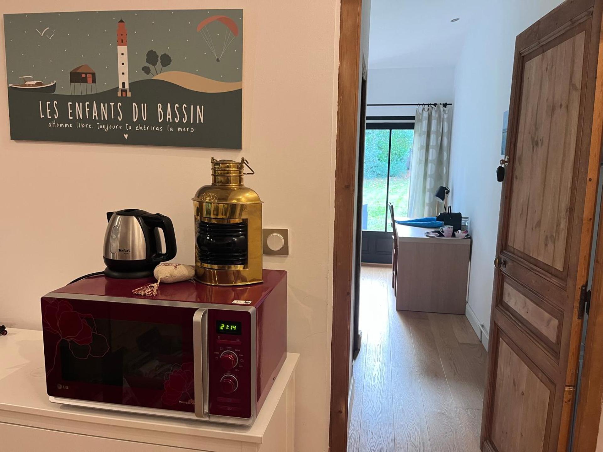 Coffee/tea facilities