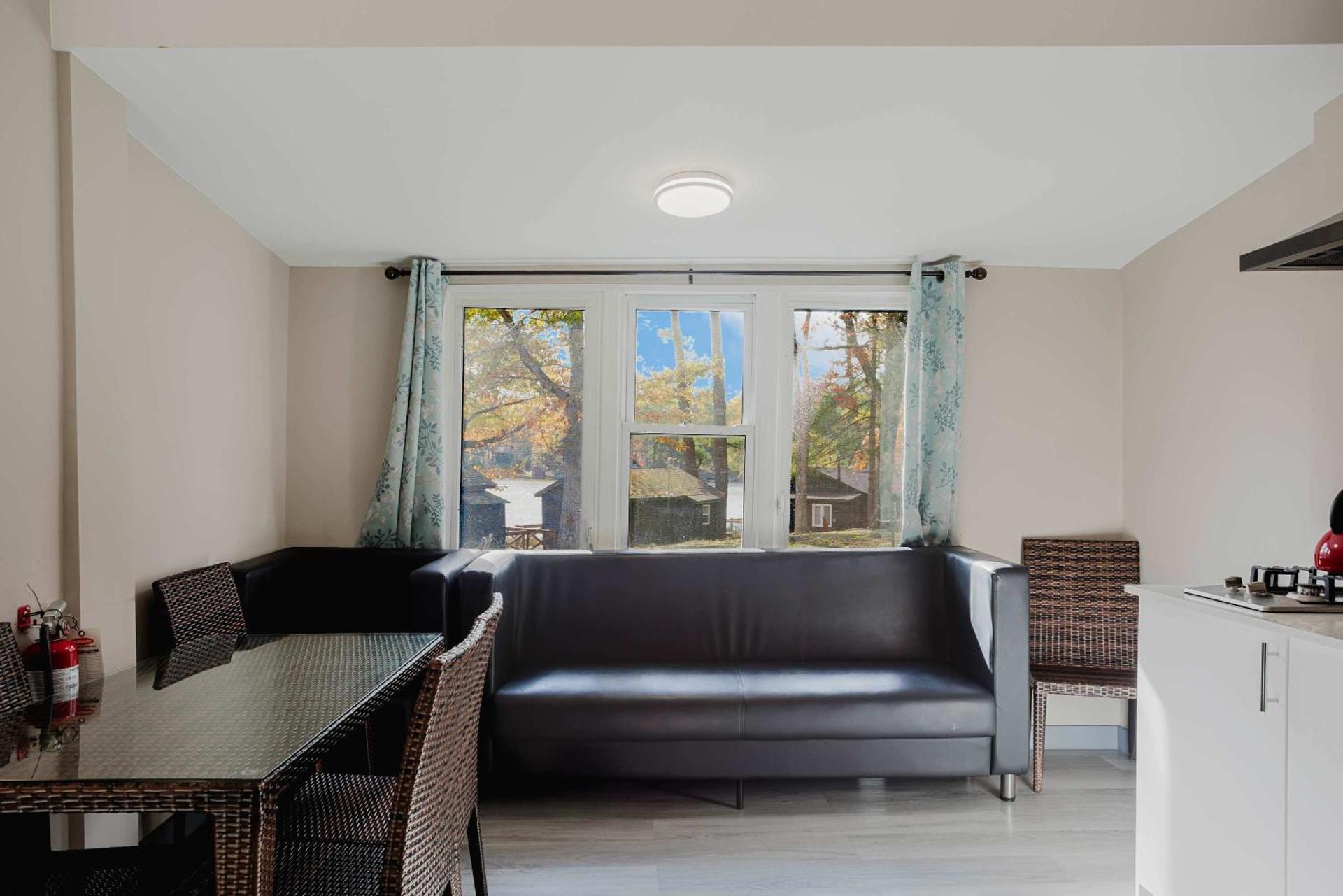 3-Bedroom Cottage #7 - Austrian Pine