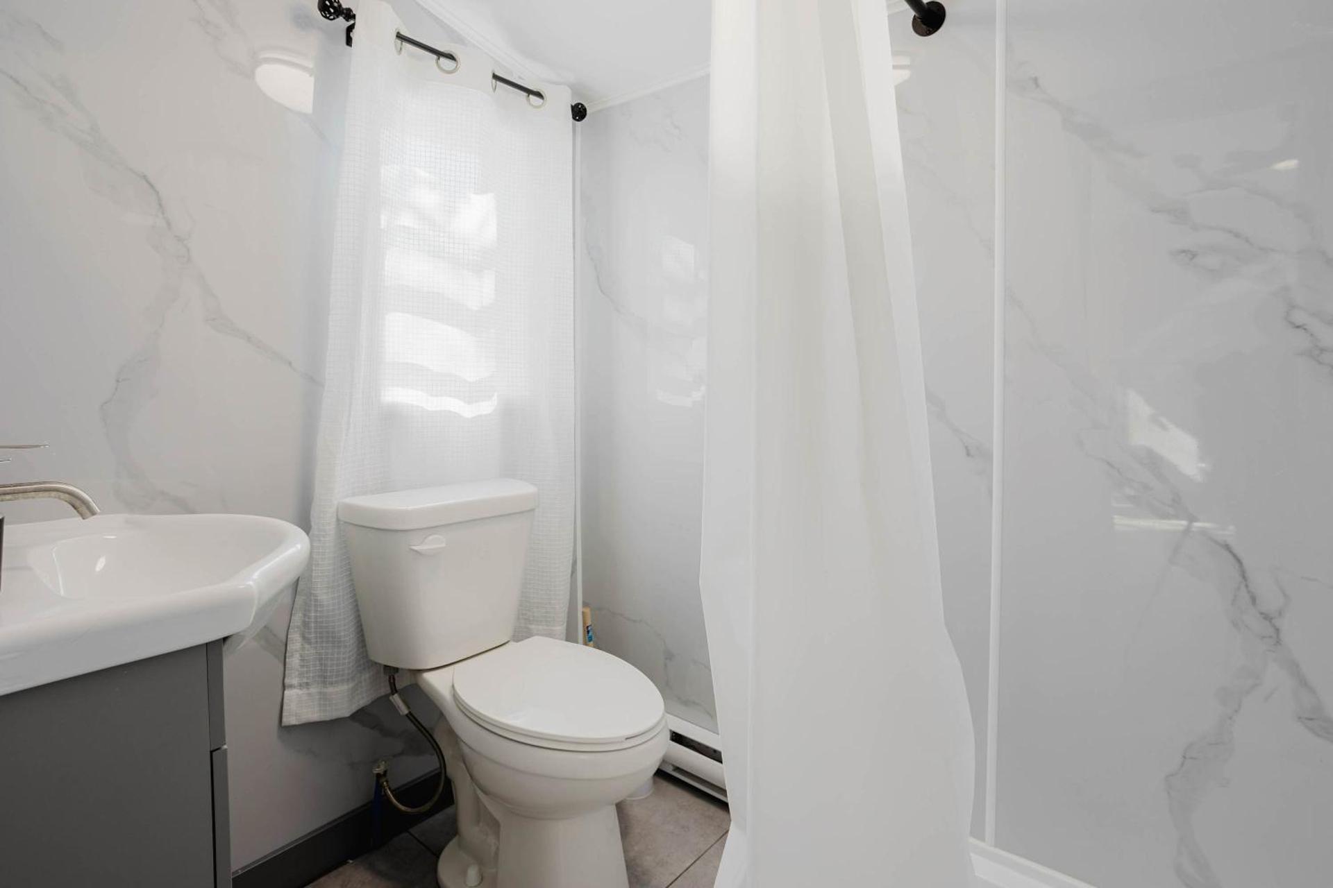 Studio Cottage #8 - Jack Pine