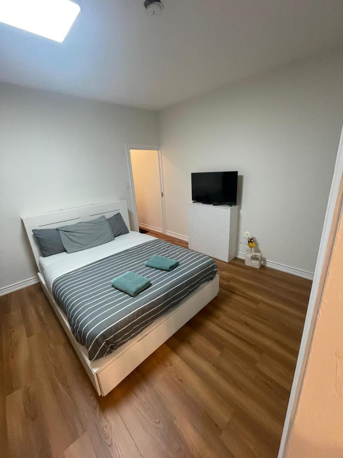 Toronto Holiday Home