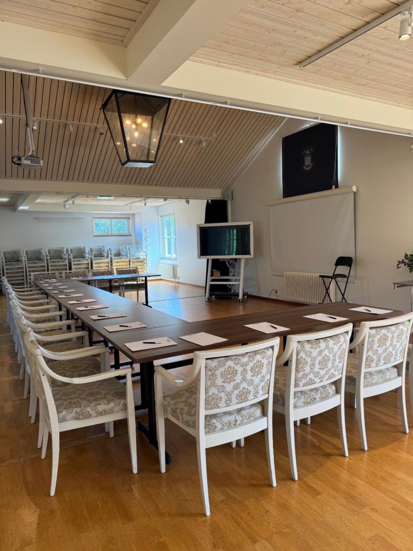 Meeting/conference room
