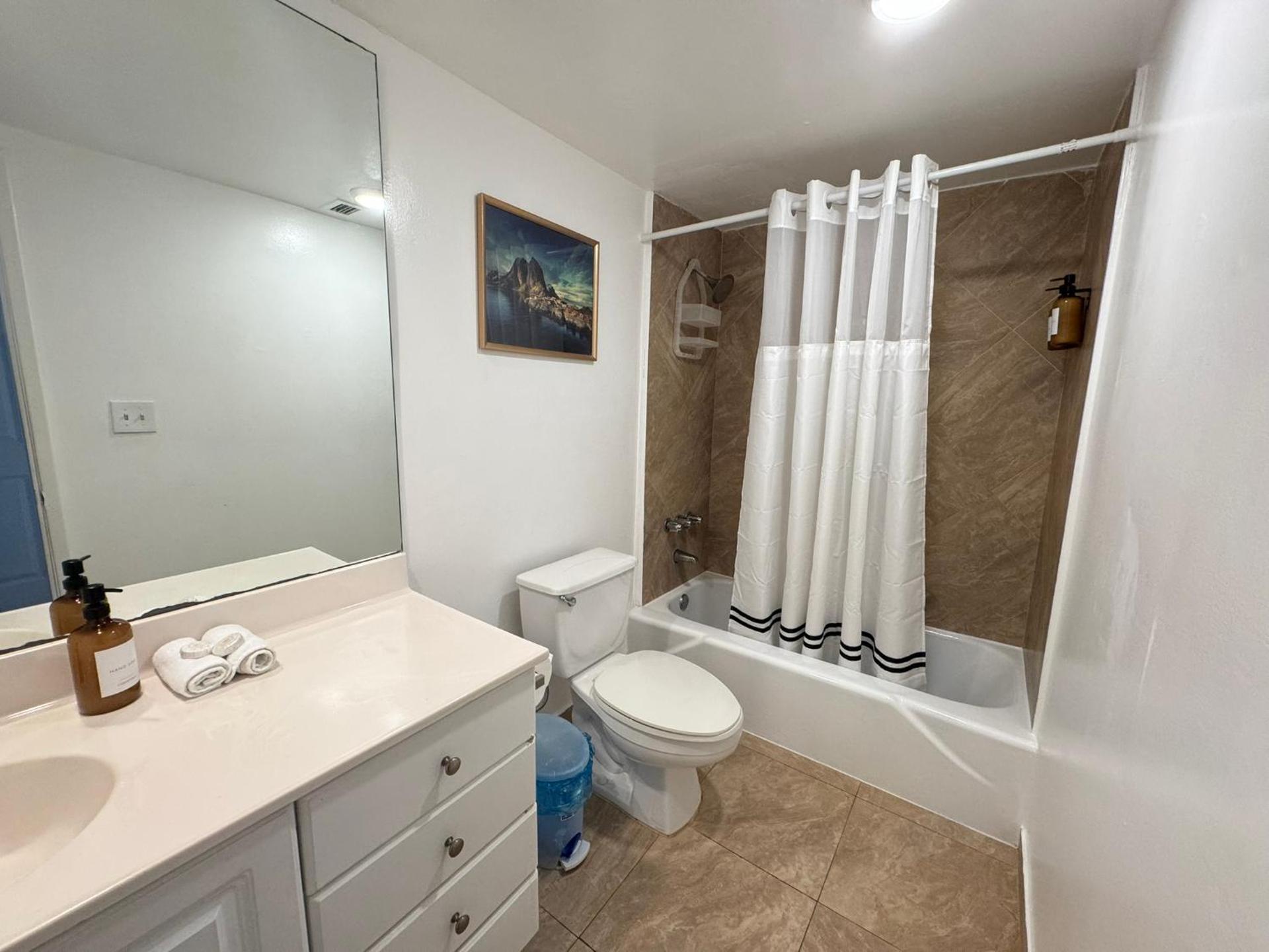 Luxury Ocean Reserve Condo Pool, Gym & Beach Access