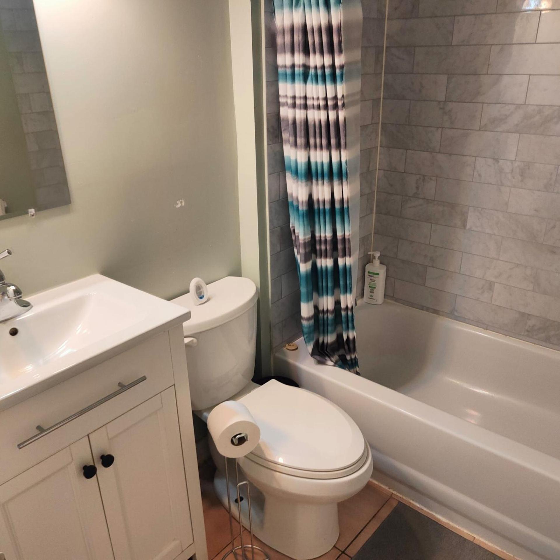 Full Downtown Access-Central Location-Self Checkin