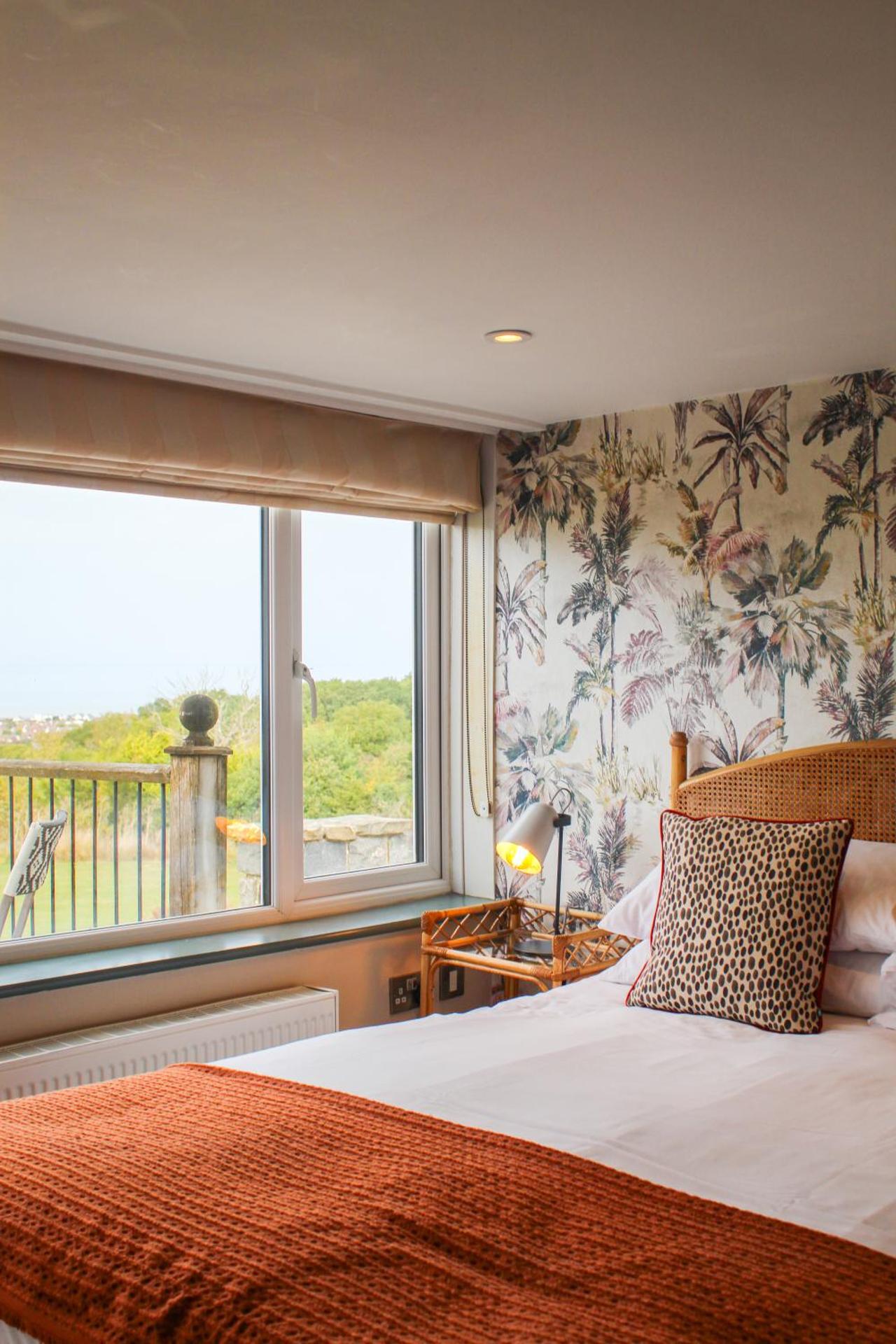 Double Room with Balcony and Sea View