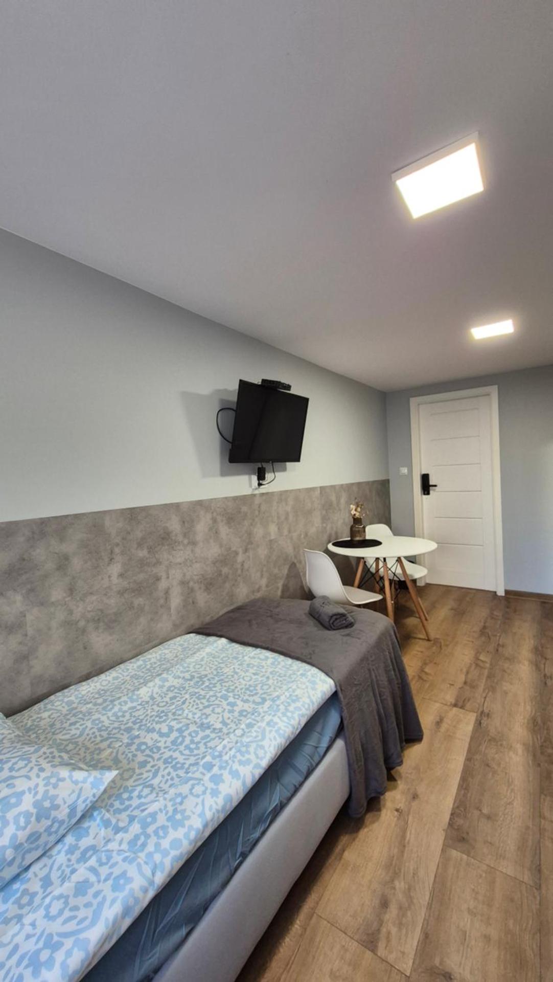 Apart Complex Green Rewolucji 27