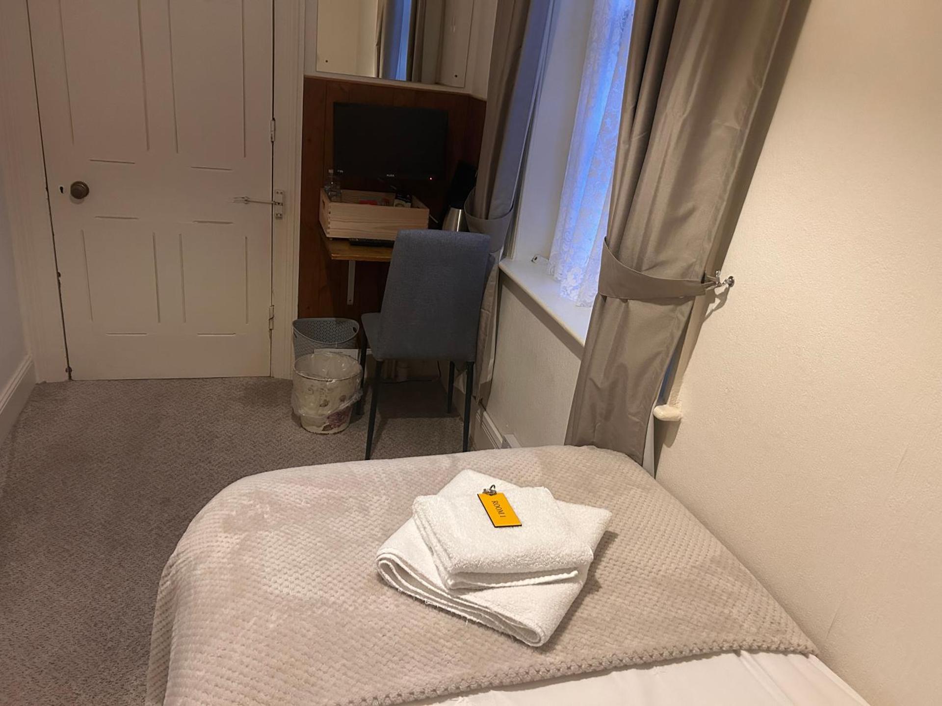 Single Room with Separate Private Bathroom