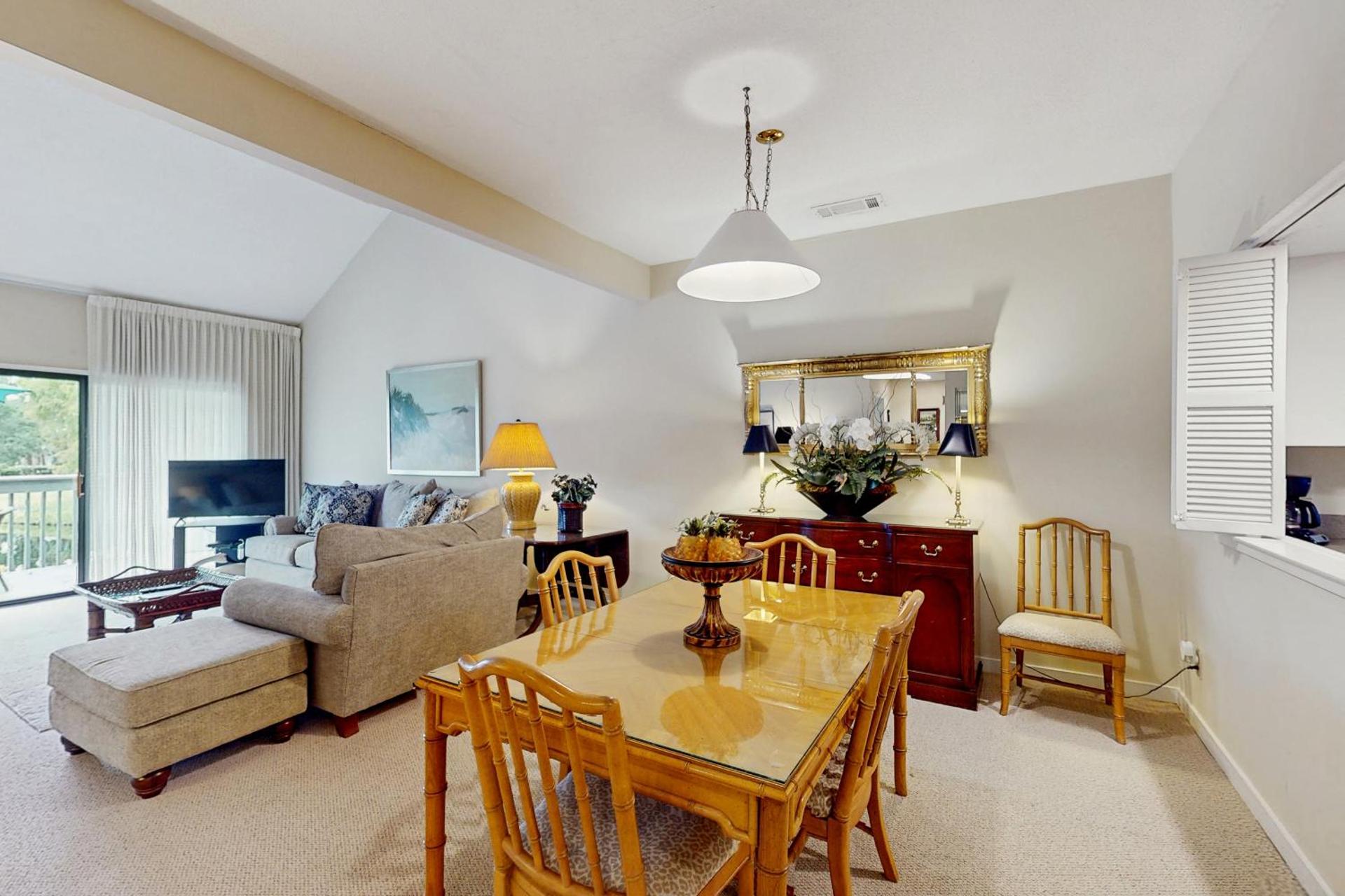 Inverness Village 915