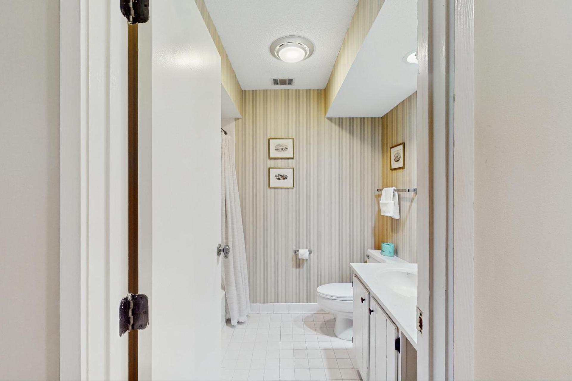 Inverness Village 915