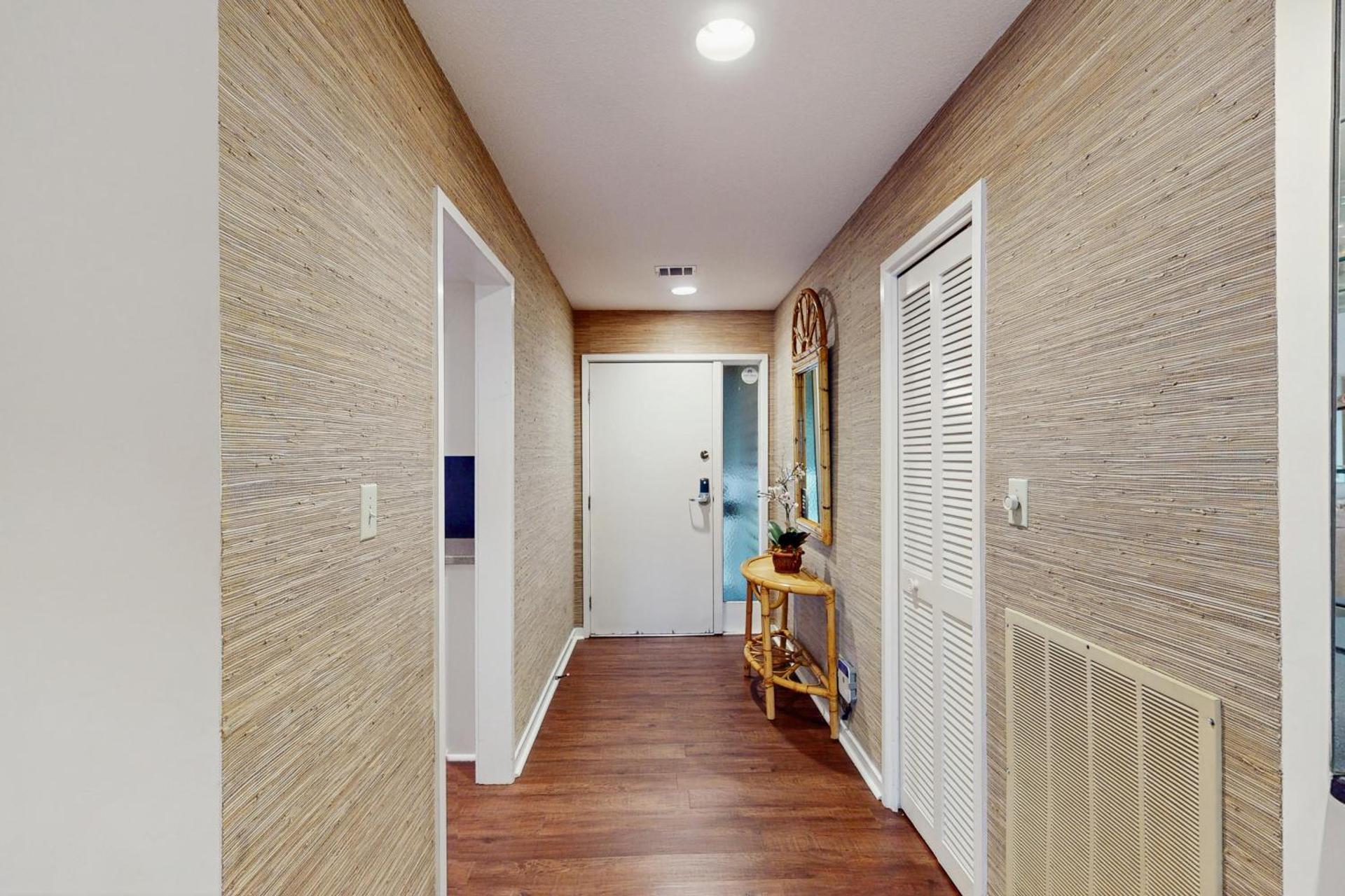 Inverness Village 915