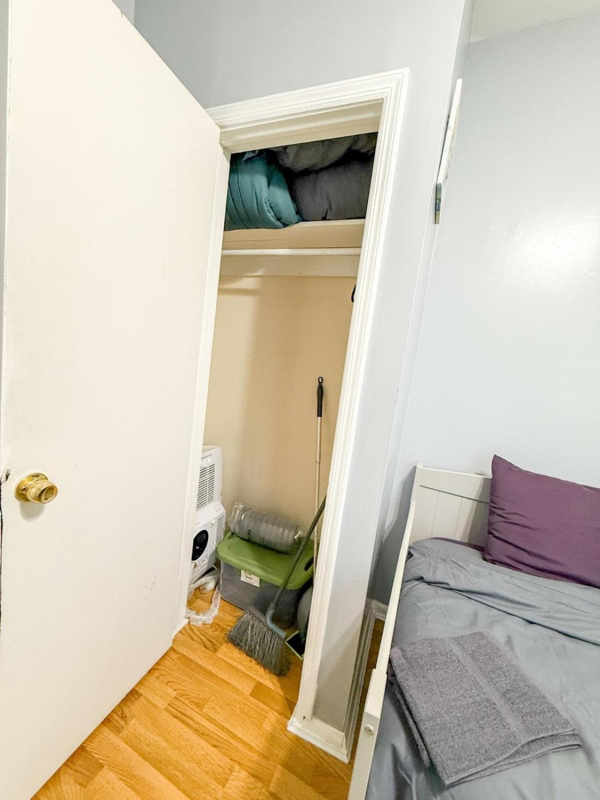 New 3 BR Apt in Elizabeth Railroad Style Path Train Bus Hospital EWR Airport NJ Manhattan NYC