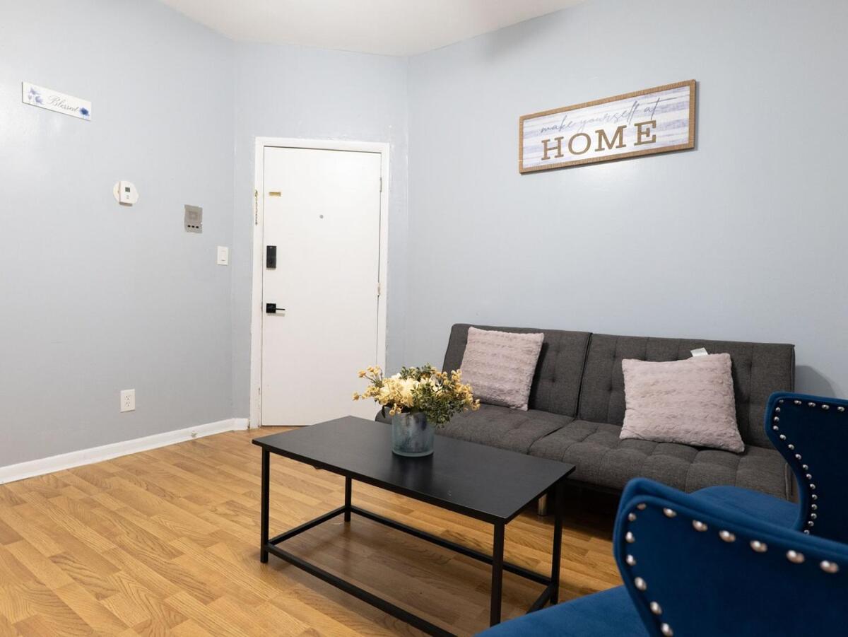 New 3 BR Apt in Elizabeth Railroad Style Path Train Bus Hospital EWR Airport NJ Manhattan NYC