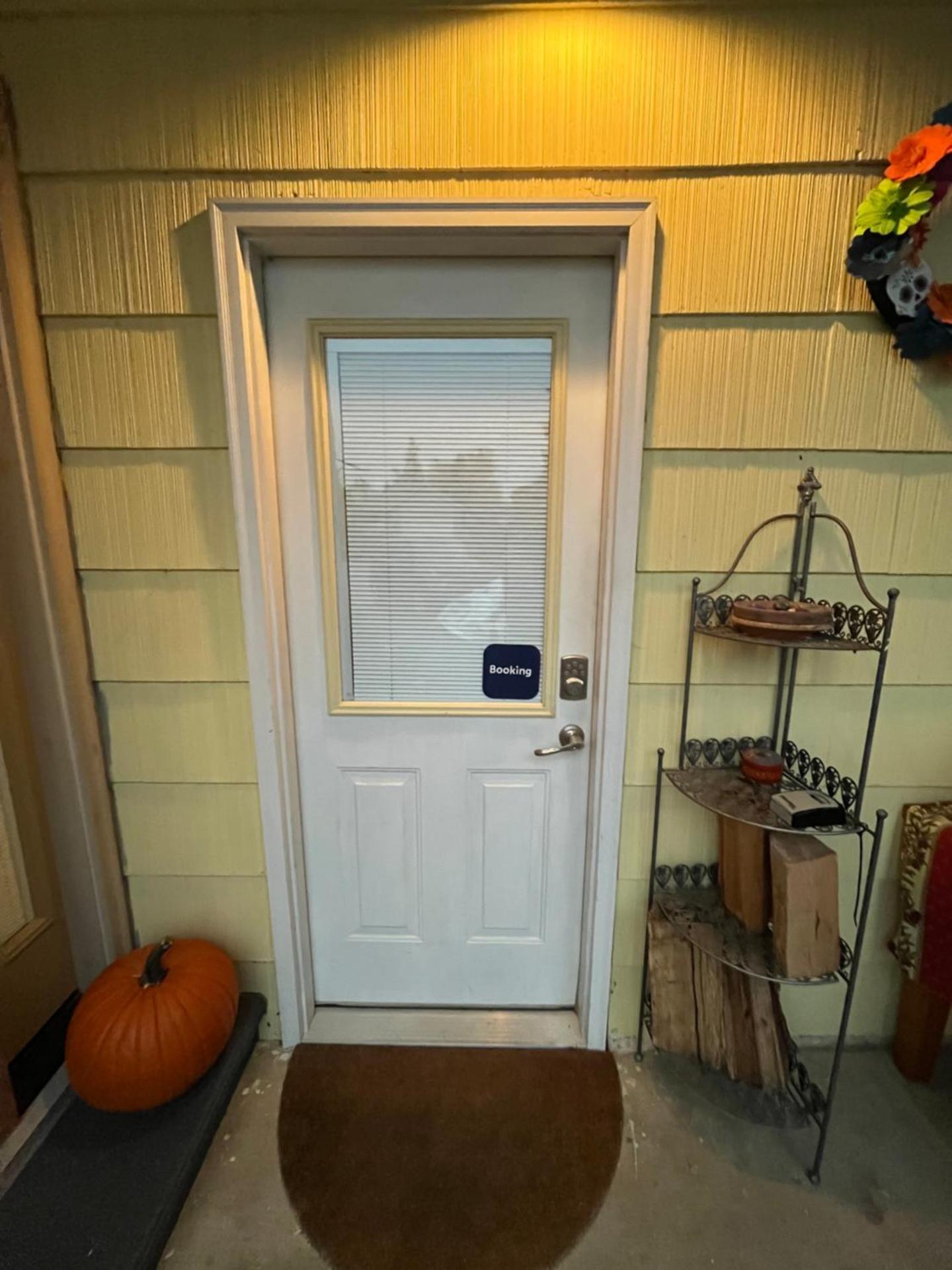 GFU neighborhood and Oregon Wine Country studio