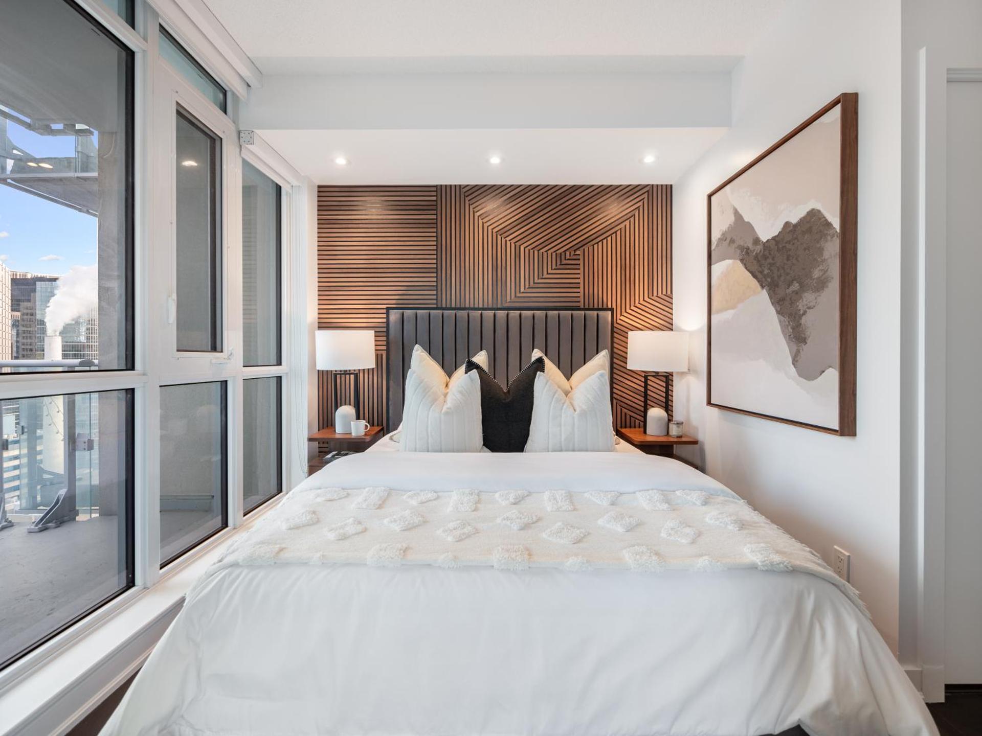 Bellagio Suites - Toronto's Entertainment District