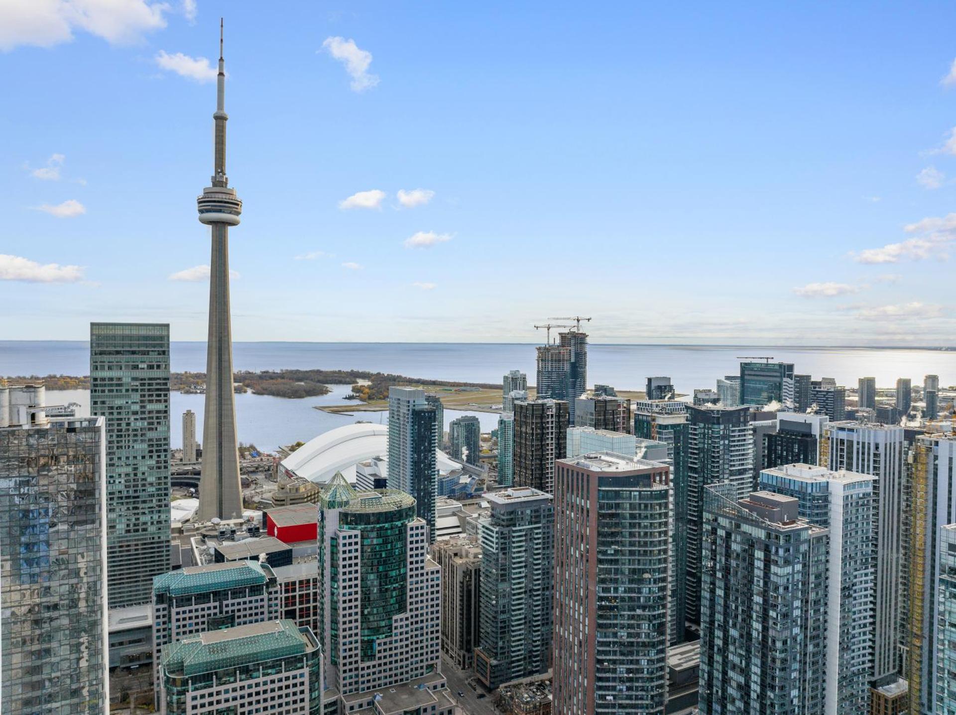 Bellagio Suites - Toronto's Entertainment District