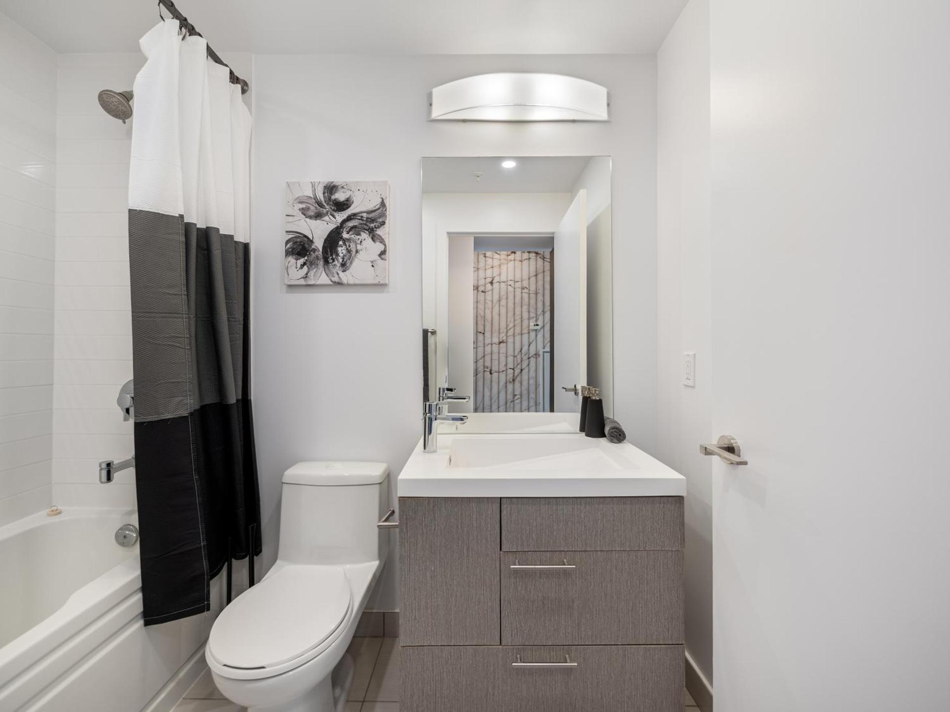 Bellagio Suites - Toronto's Entertainment District