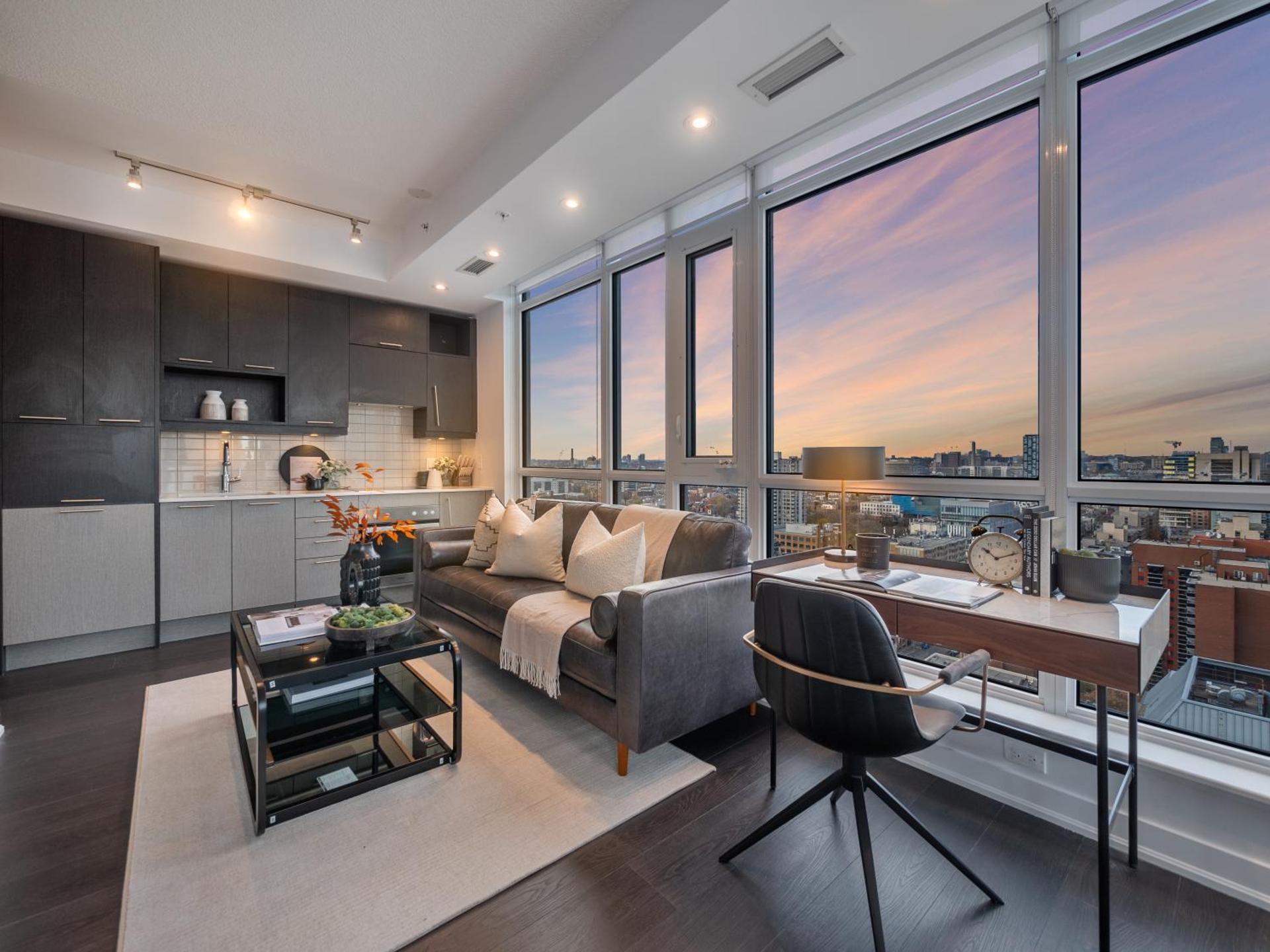 Bellagio Suites - Toronto's Entertainment District