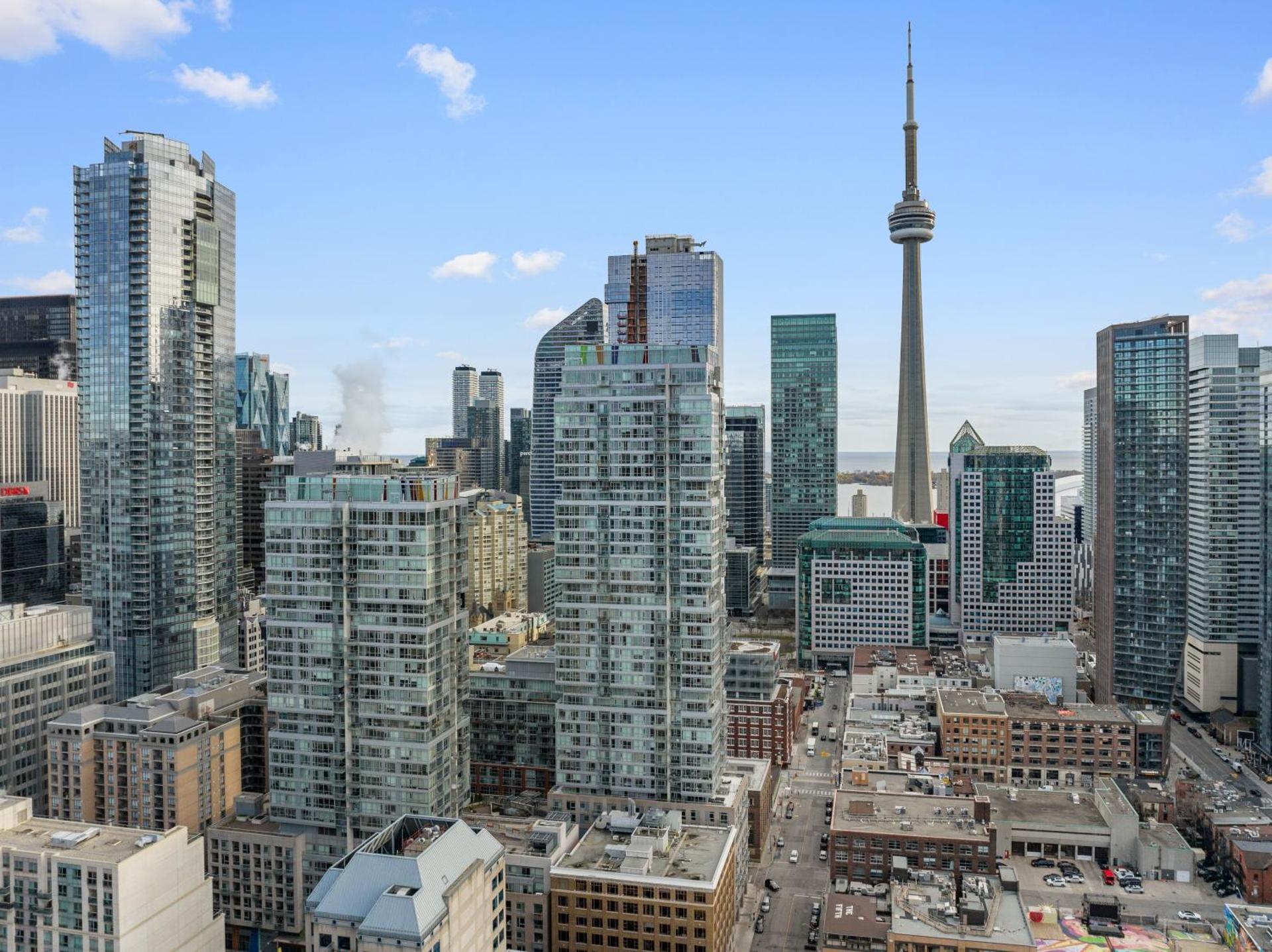 Bellagio Suites - Toronto's Entertainment District