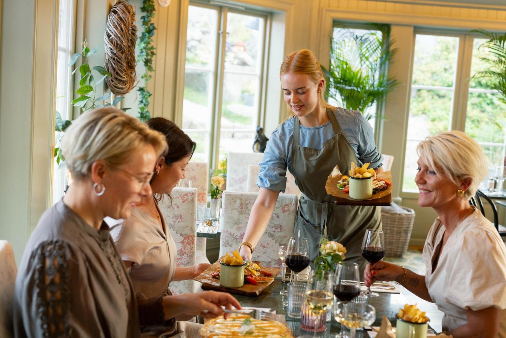 Restaurant/places to eat