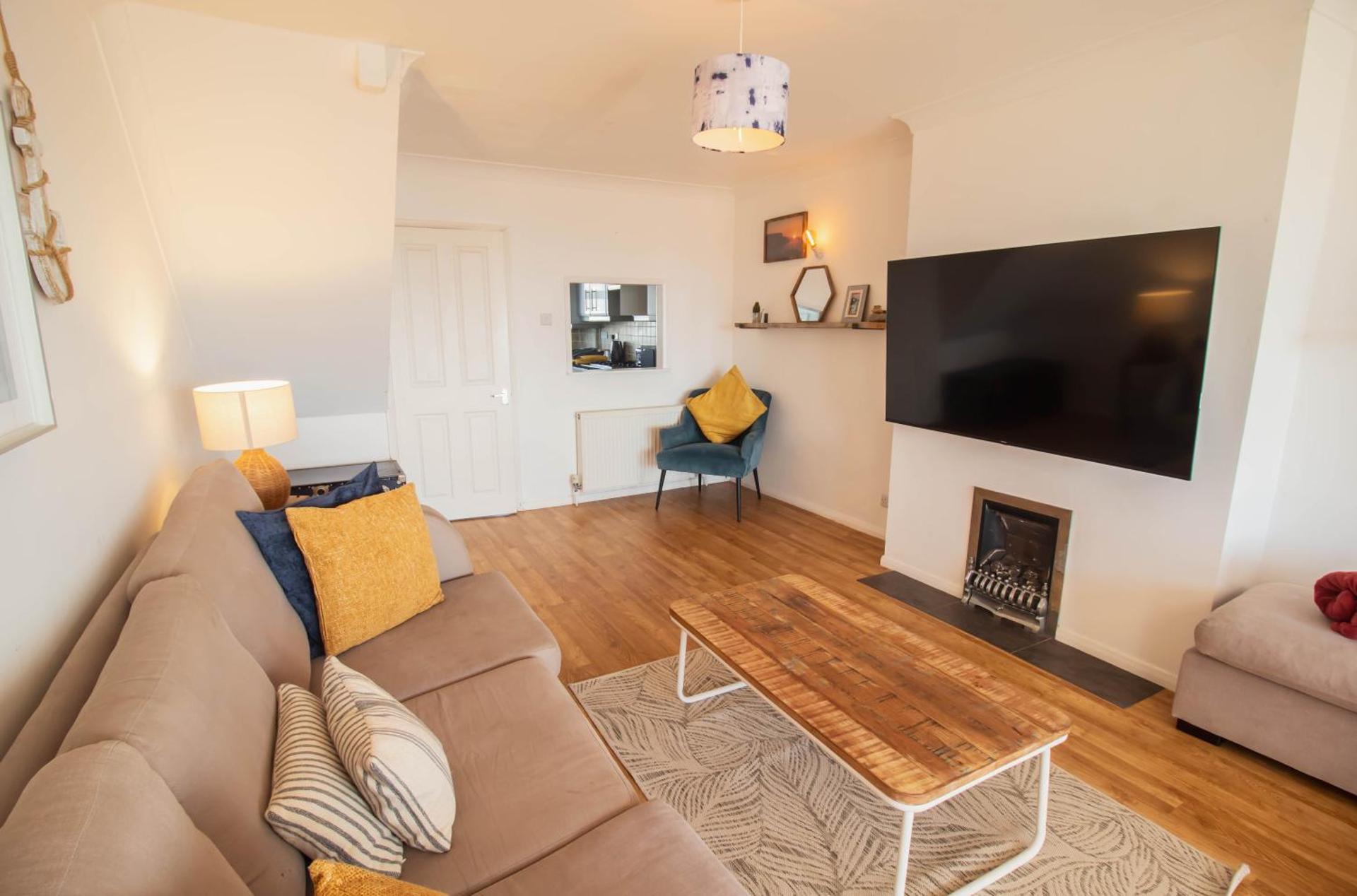 Seaview Beach house stones throws from the sea By Air Premier