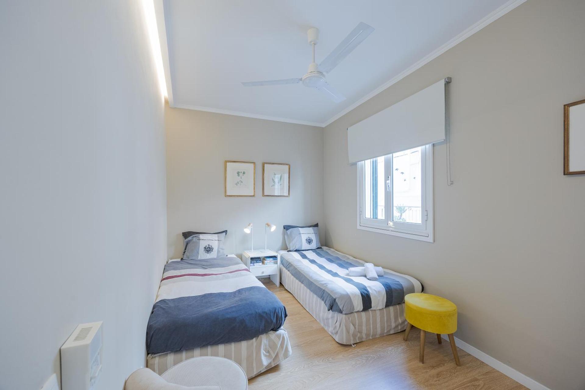 Central Funchal Apartment - GARDEN - Free Parking & AC