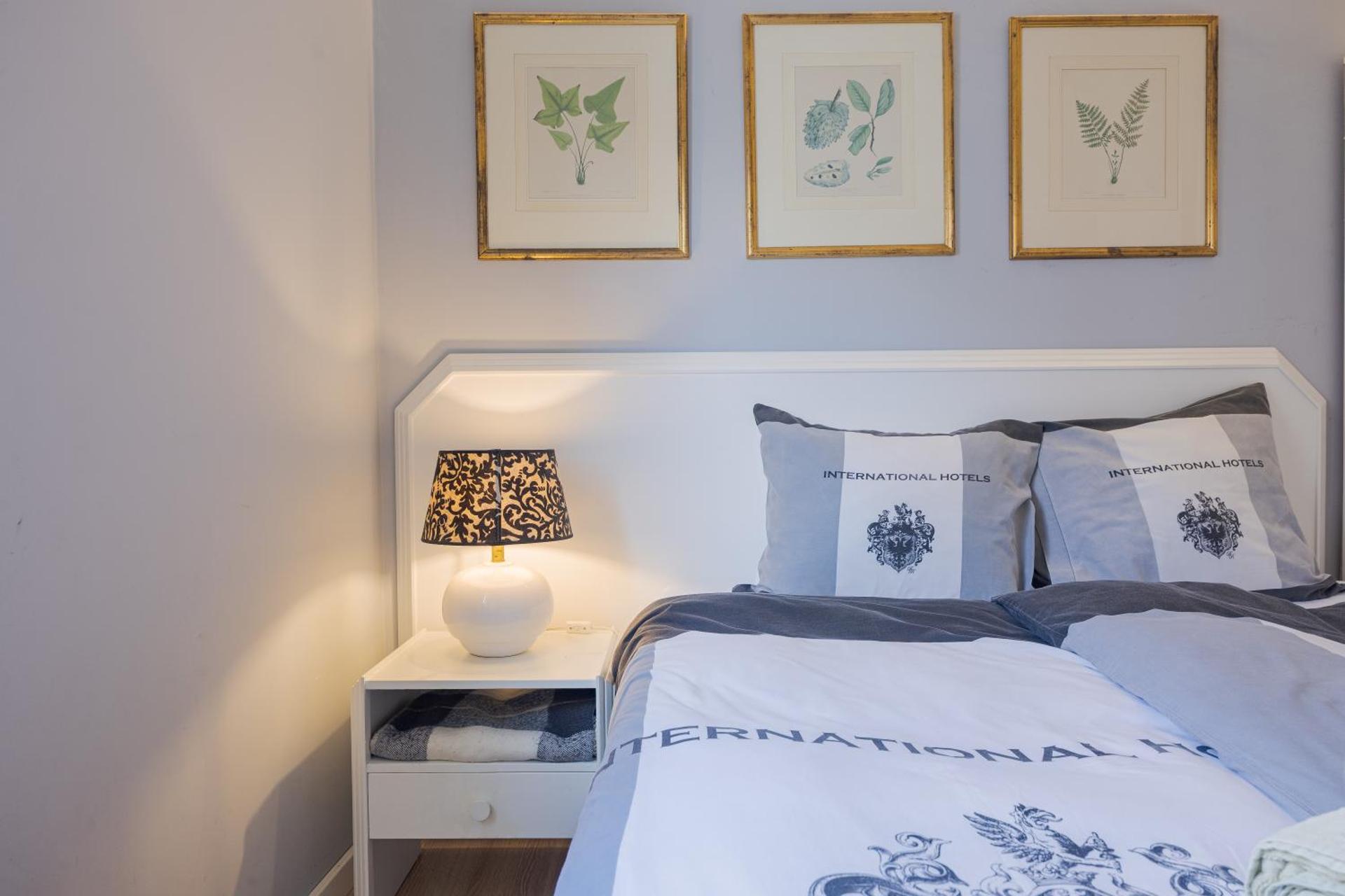 Central Funchal Apartment - GARDEN - Free Parking & AC