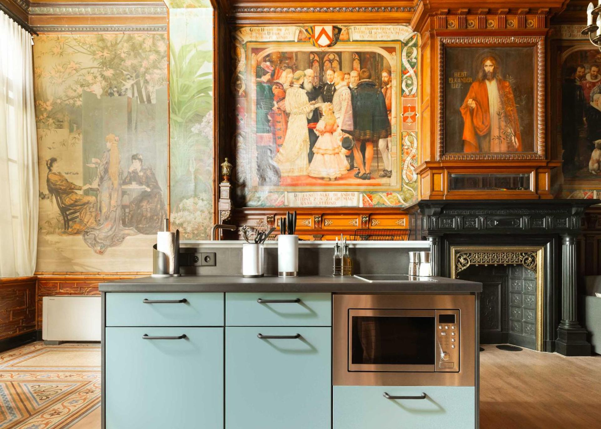 Kitchen or kitchenette