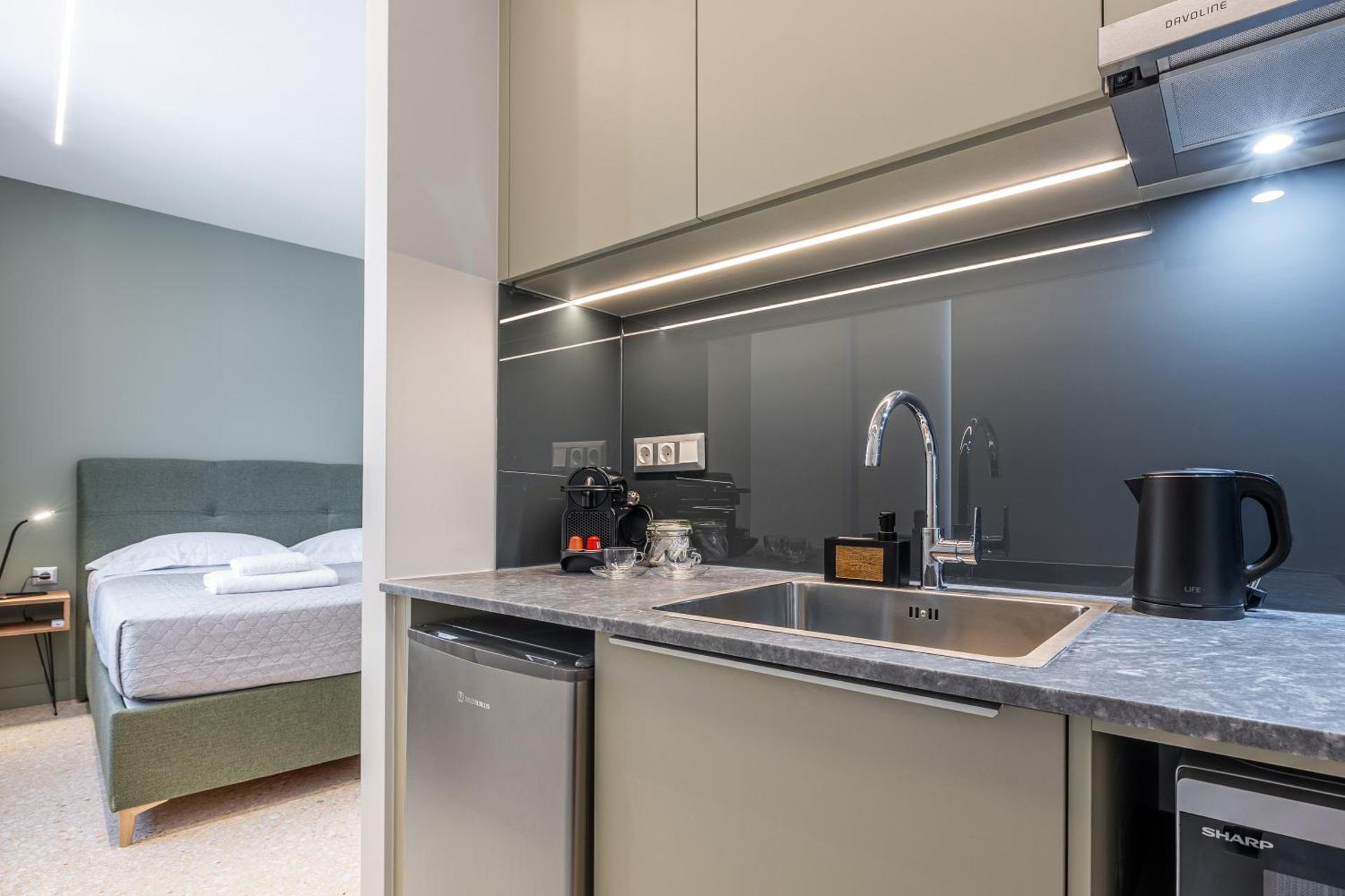 Kitchen or kitchenette