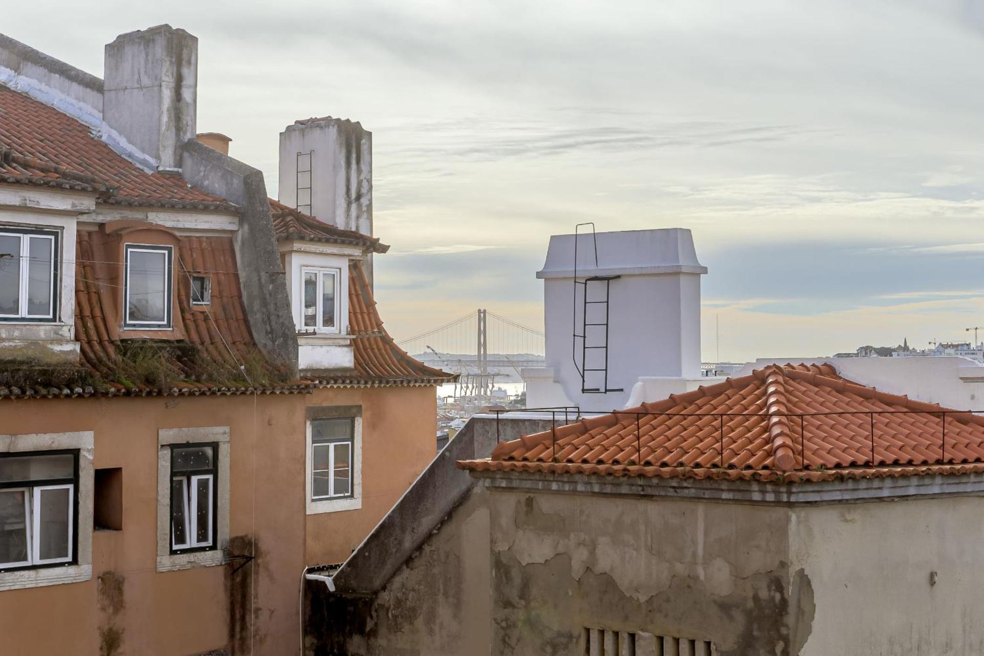 Bairro Alto Garden by Homing