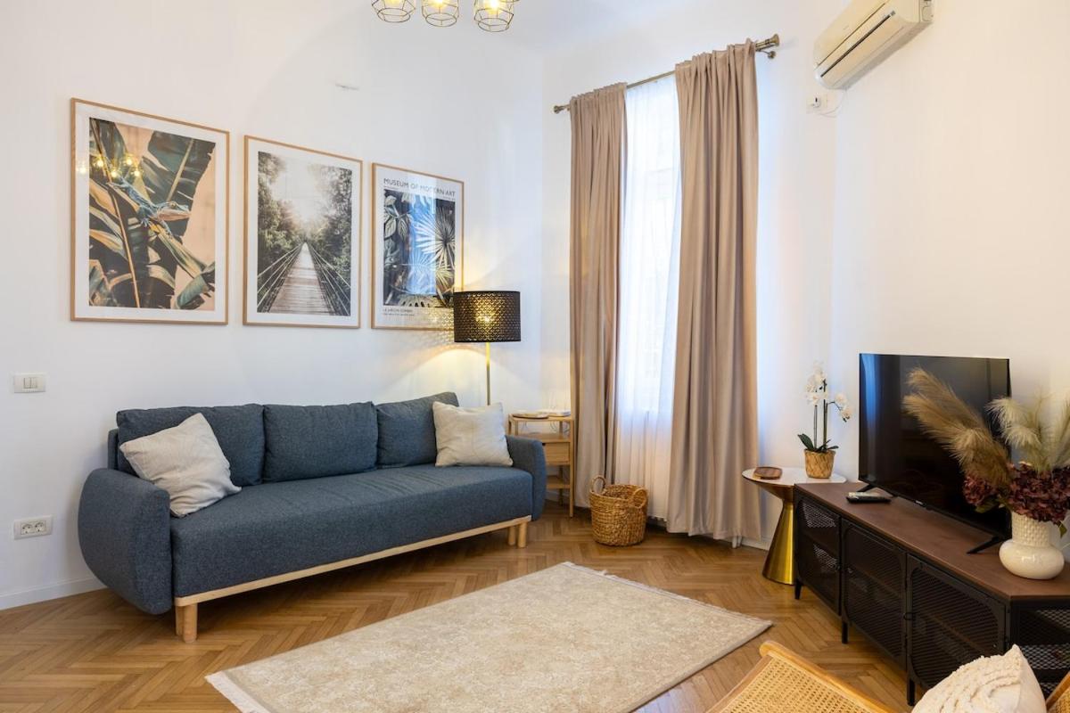 Stylish City House with Yard 4 pers