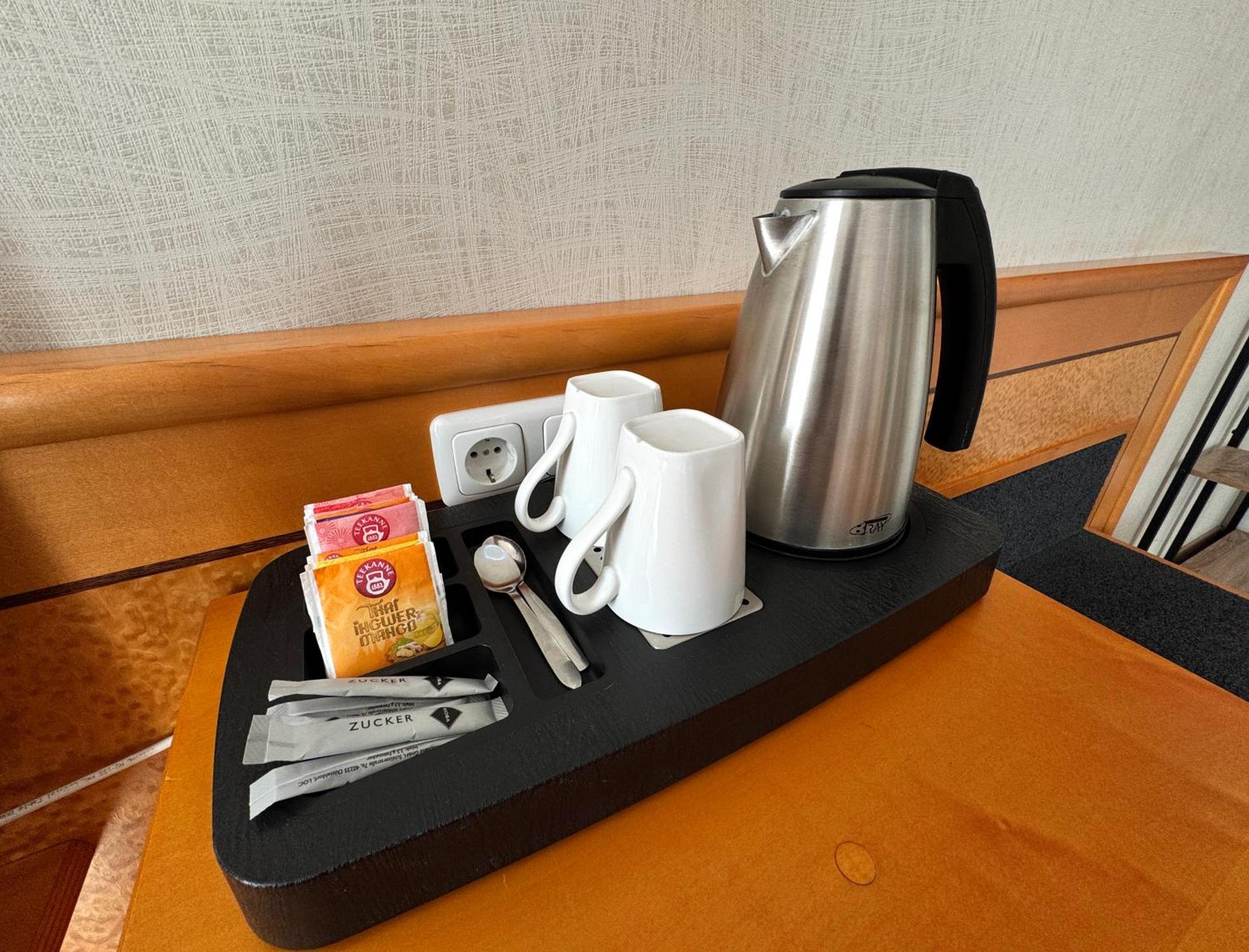 Coffee/tea facilities