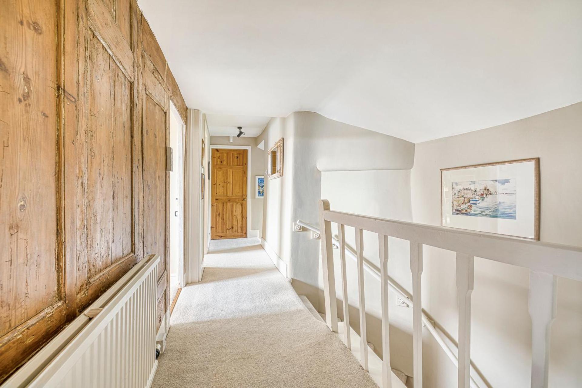 Old Bell House - Spacious Period Home in the Heart of Somerton