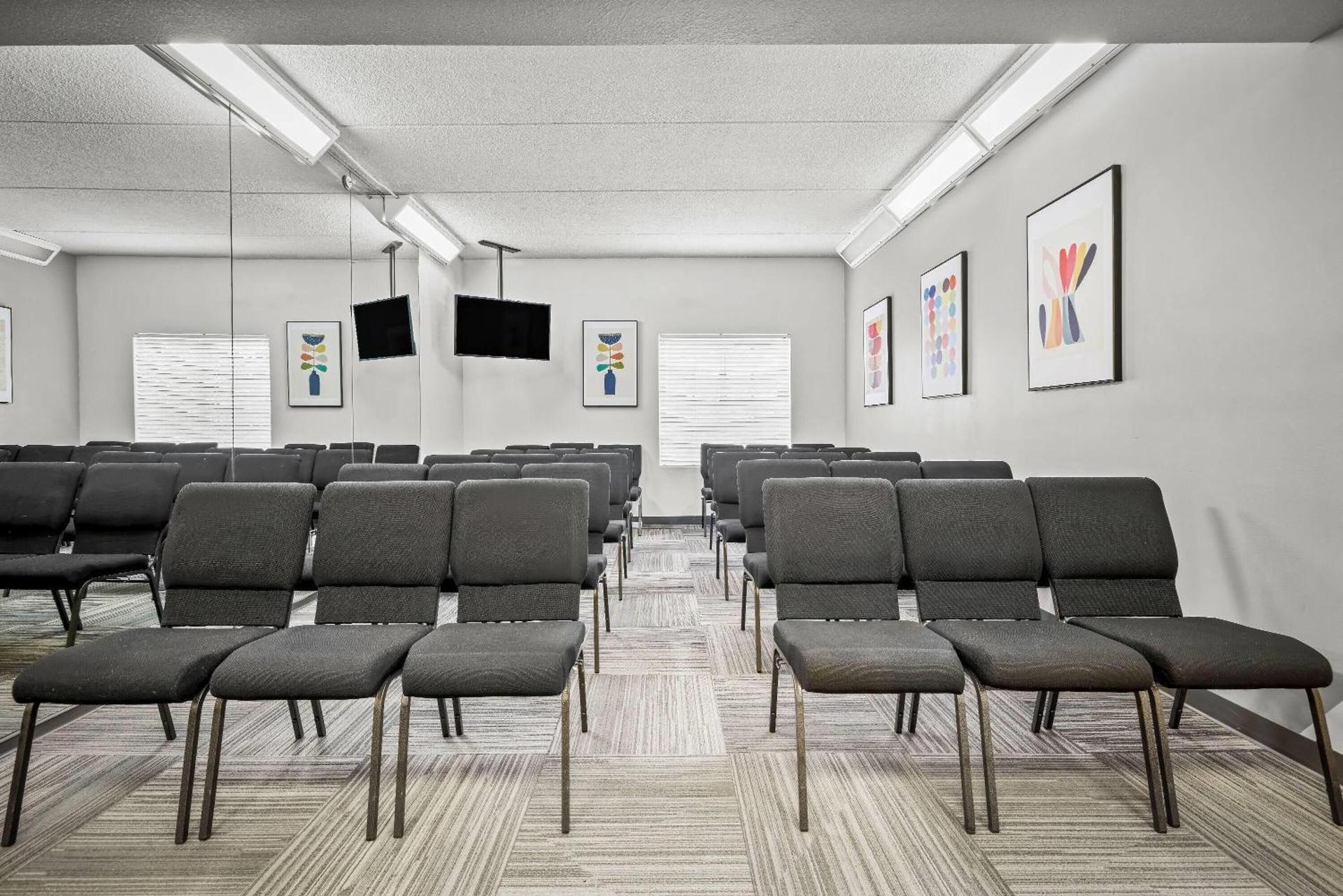 Meeting/conference room