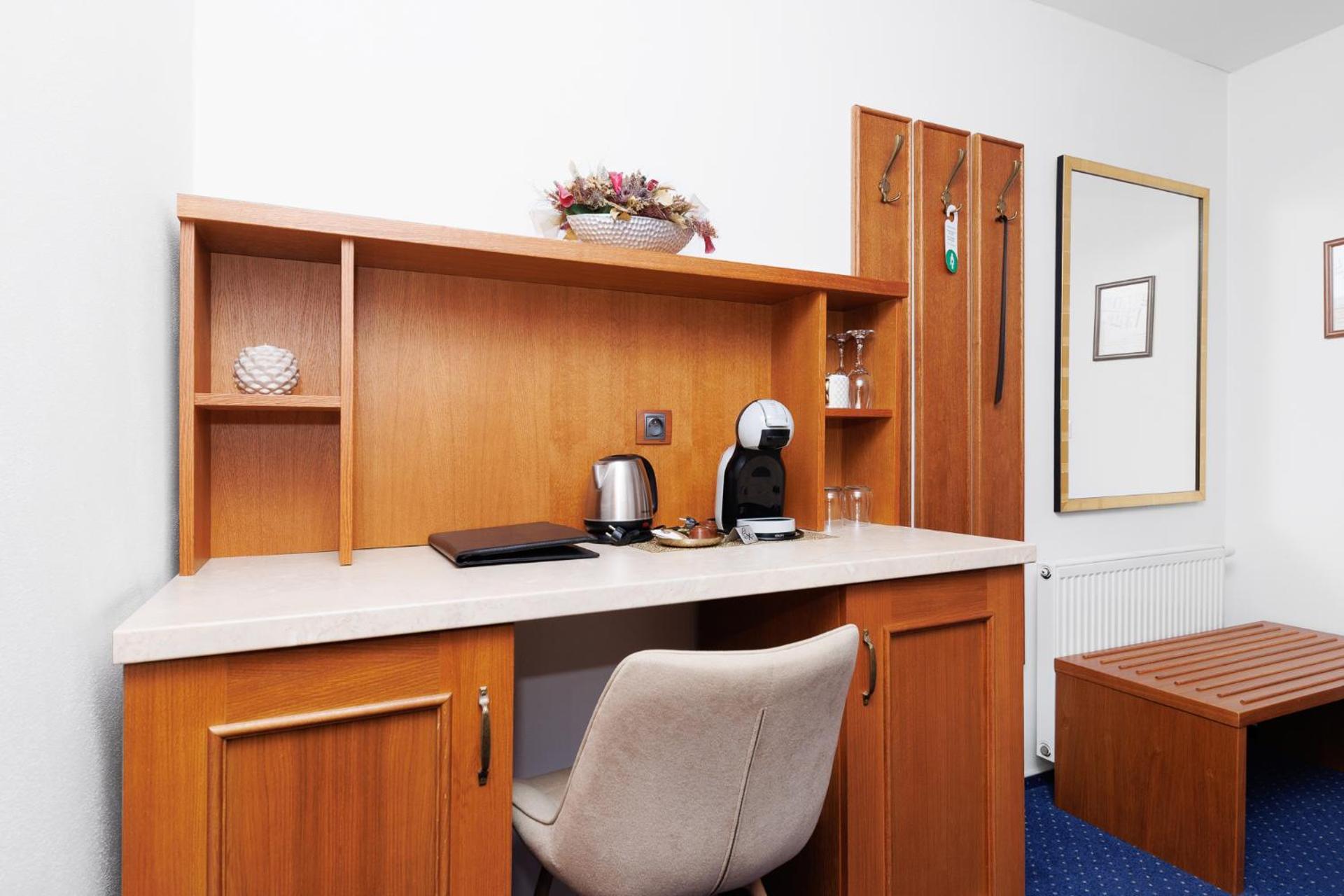 Coffee/tea facilities