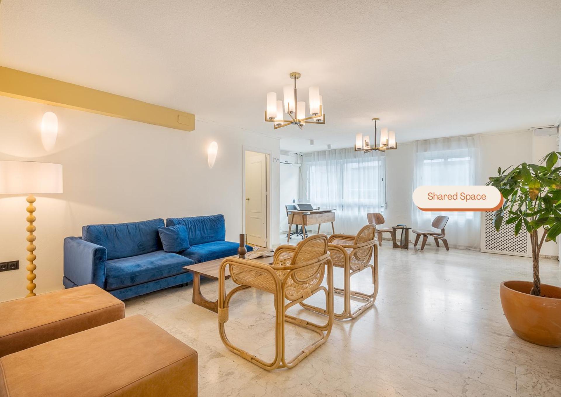 Communal lounge/ TV room