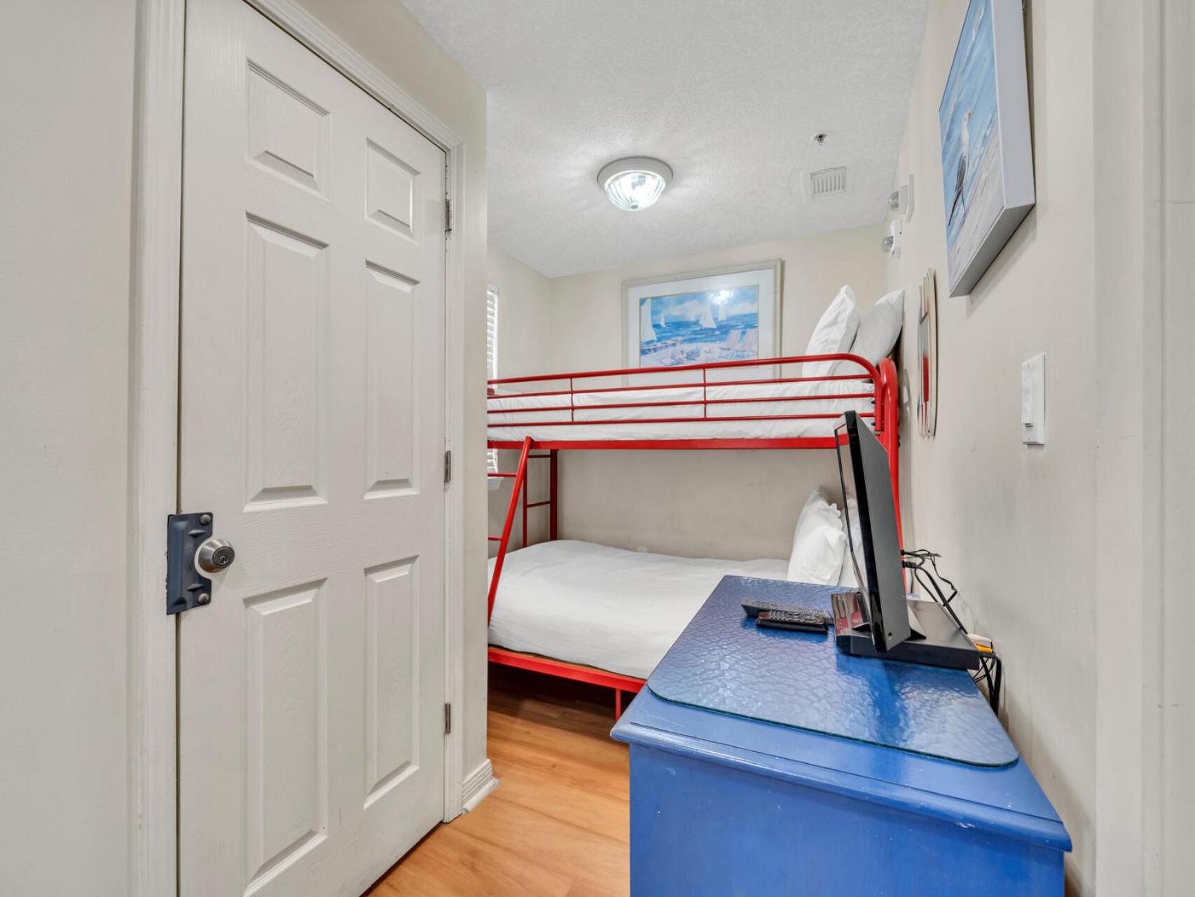 Destin West Gulfside 304 Two Bedroom with Bunks!!! Lazy River!!